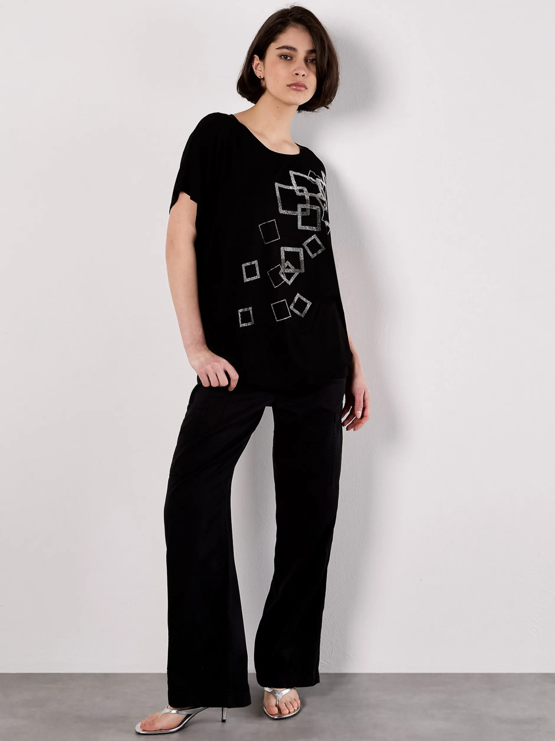 Apricot Damen T-Shirt in schwarz - Ärmel: extra kurz
