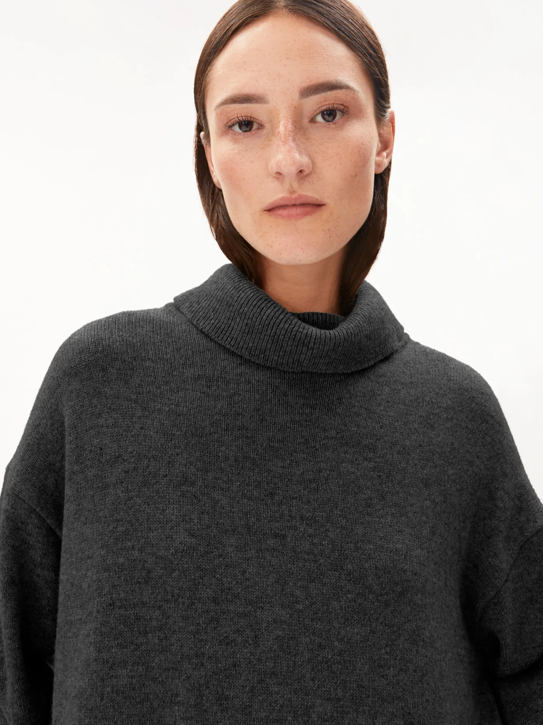 ARMEDANGELS Damen Strickkleid aus Wolle - Aradiaa in anthrazit