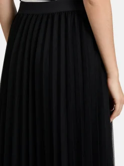 Betty & Co Damen Midirock in schwarz