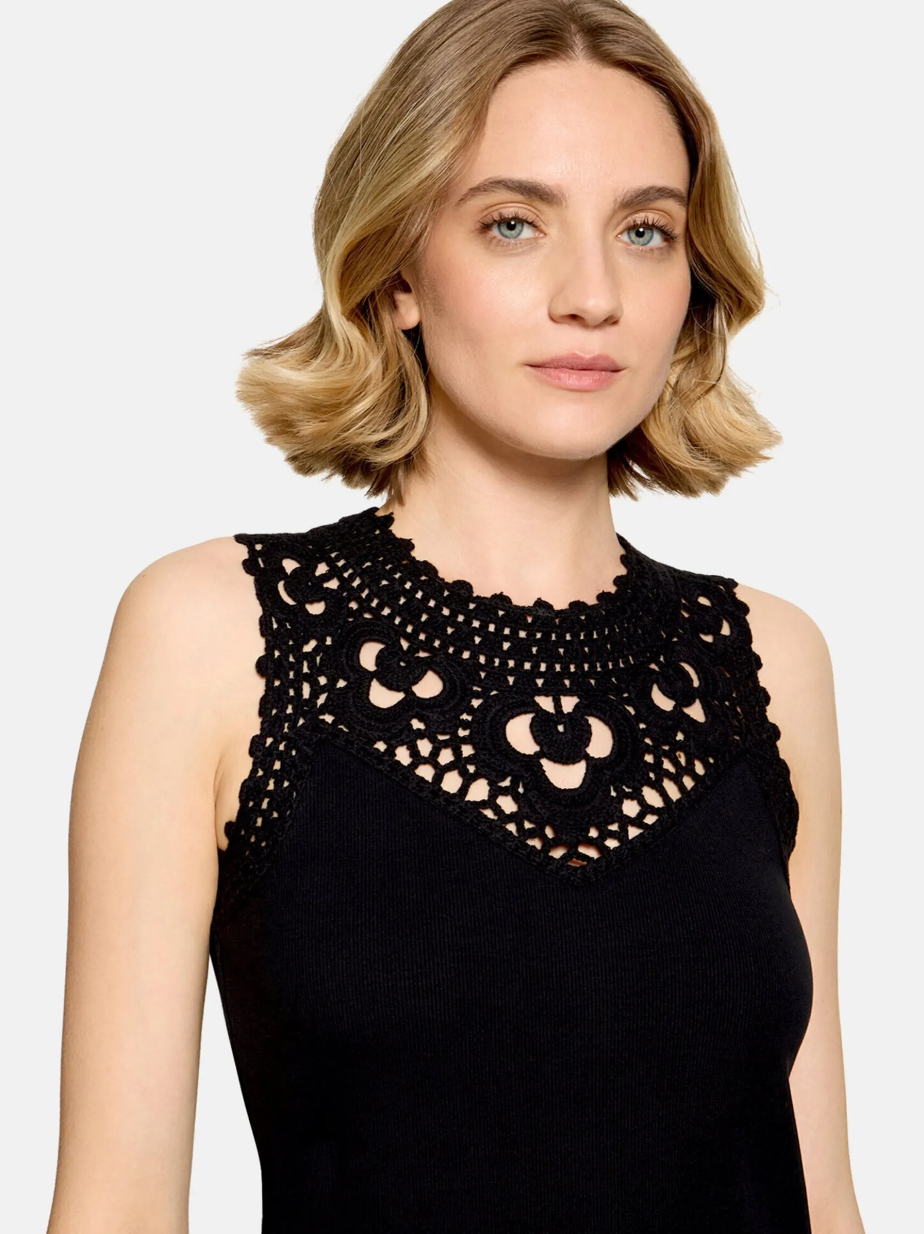 Betty & Co Damen Top in schwarz