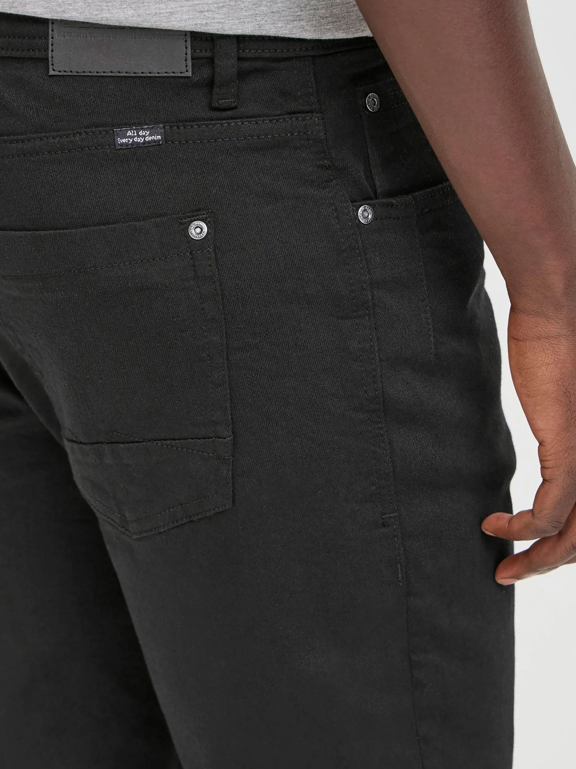 BLEND Herren 5-Pocket-Jeans in schwarz