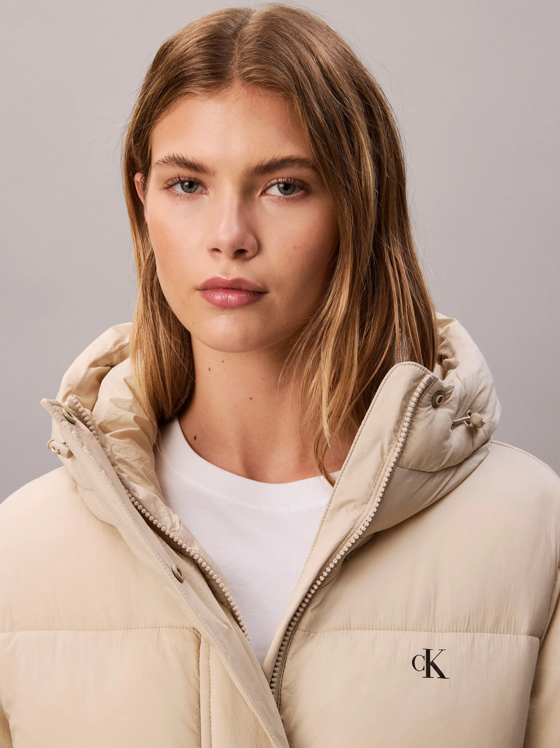 Calvin Klein Jeans Damen Funktionsjacke in beige