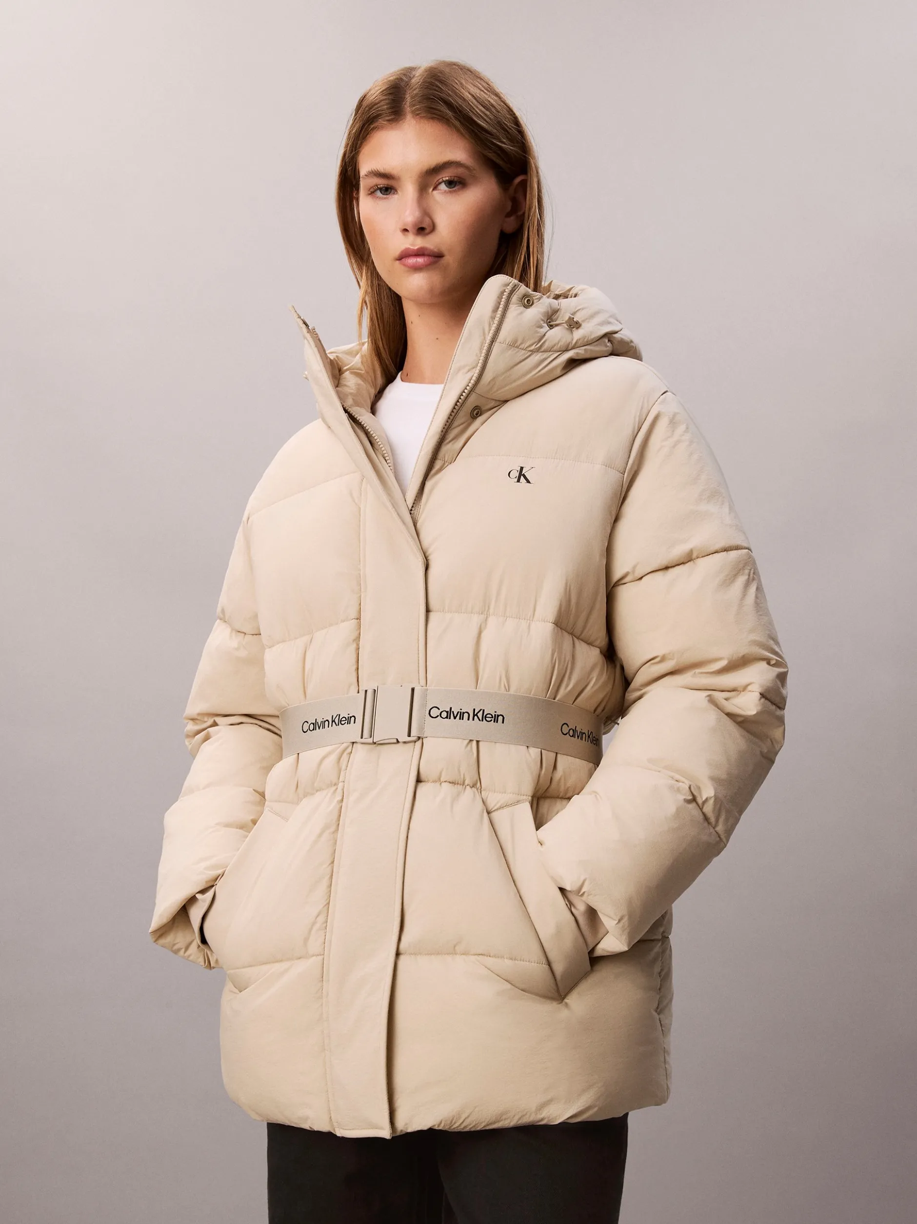 Calvin Klein Jeans Damen Funktionsjacke in beige