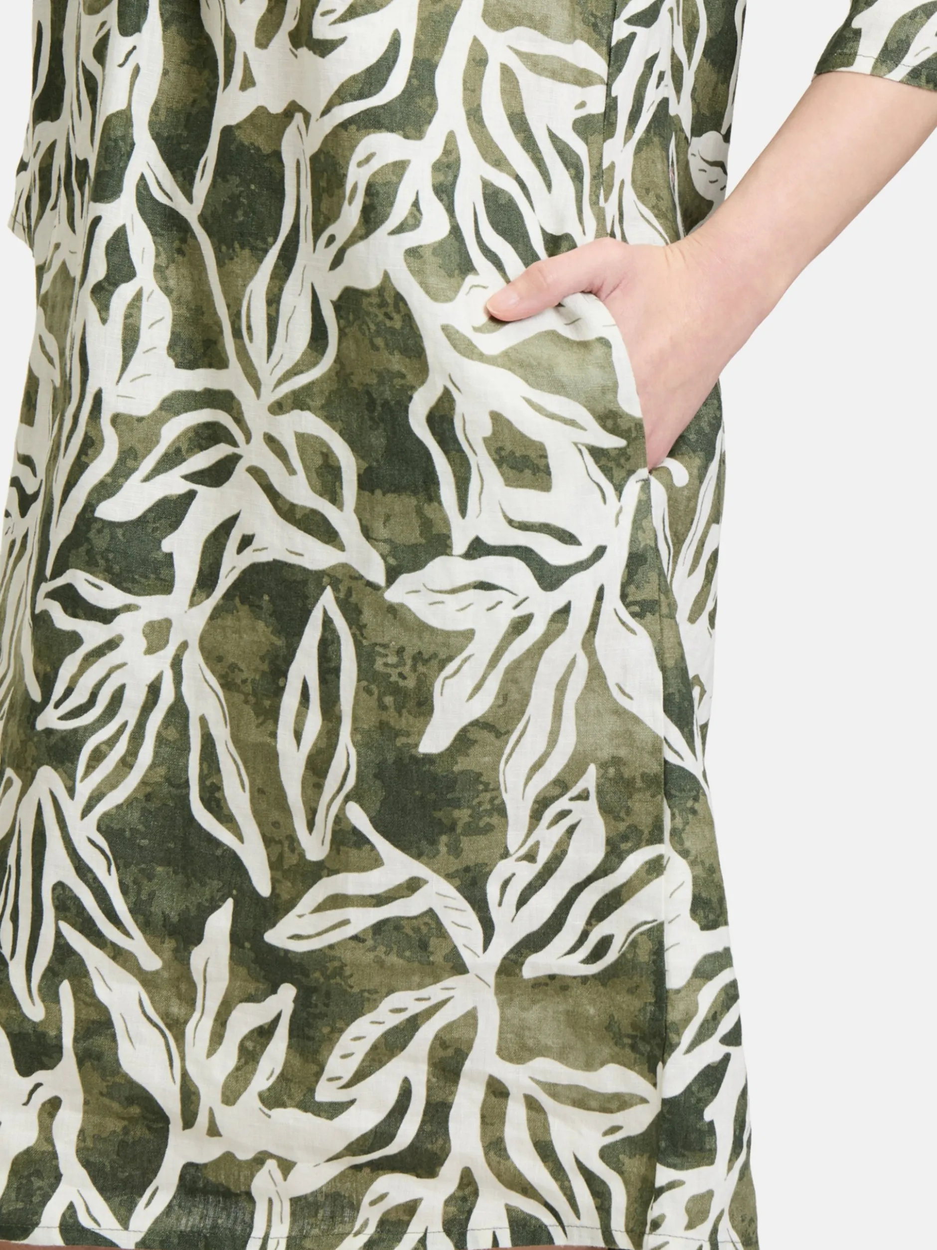 Cartoon Damen Sommerkleid in grün weiß