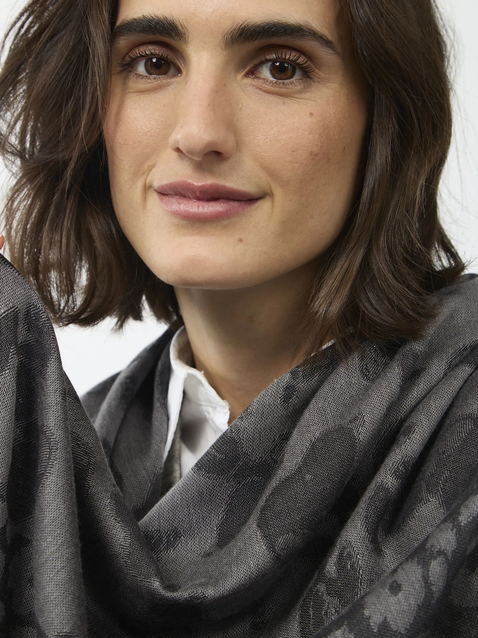 Codello Damen Tuch in schwarz