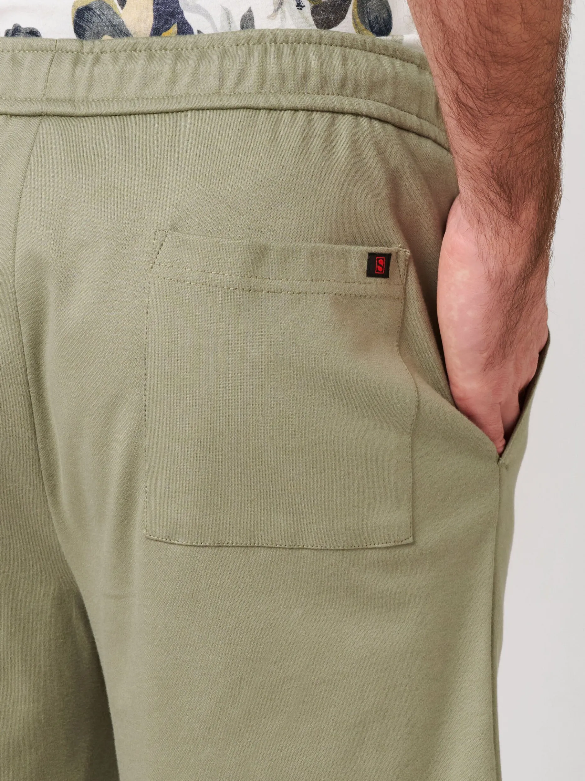 DESOTO Herren Shorts in grün - Länge: mittel