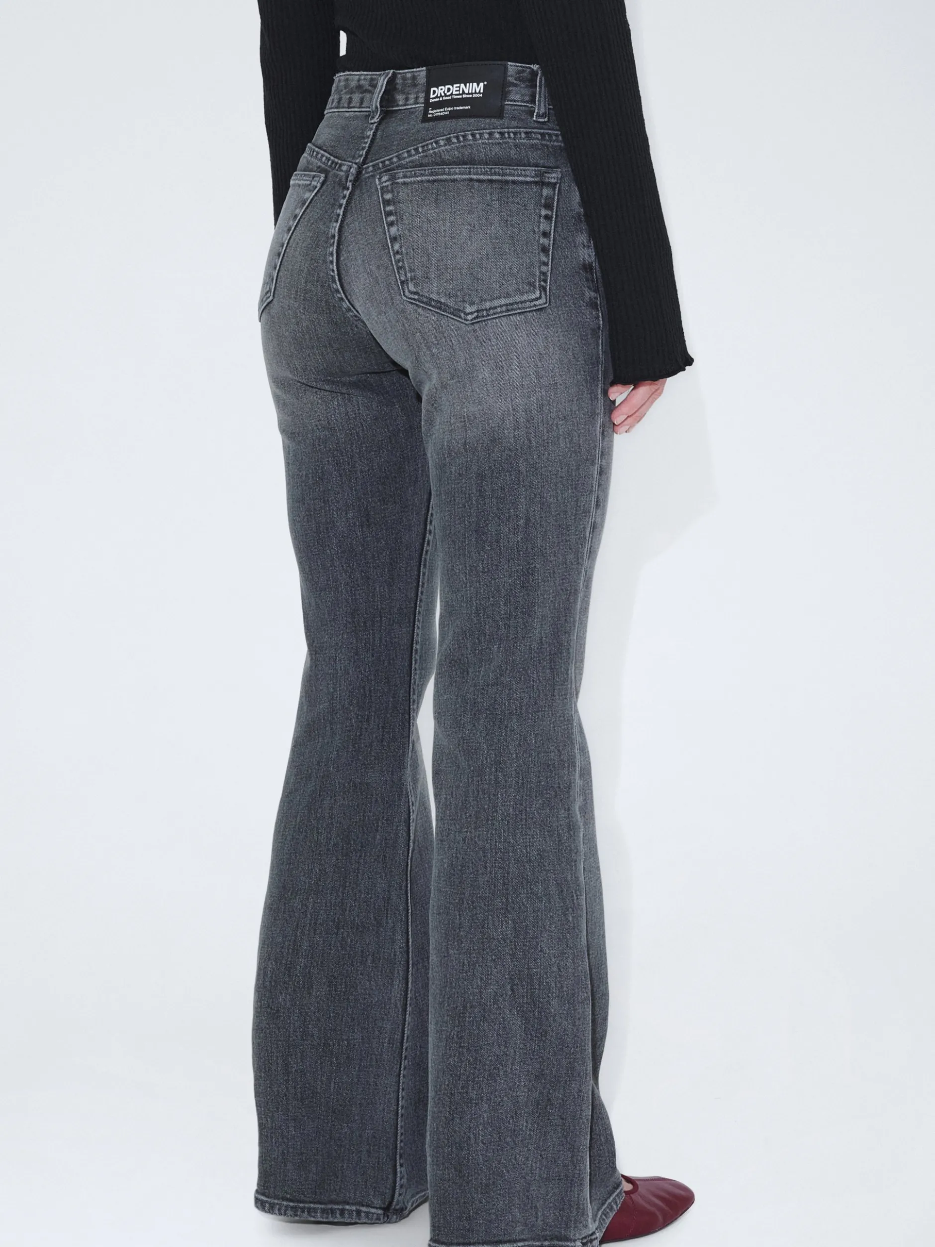 Dr. Denim Damen Jeans – Elba Mid Bootcut in grau