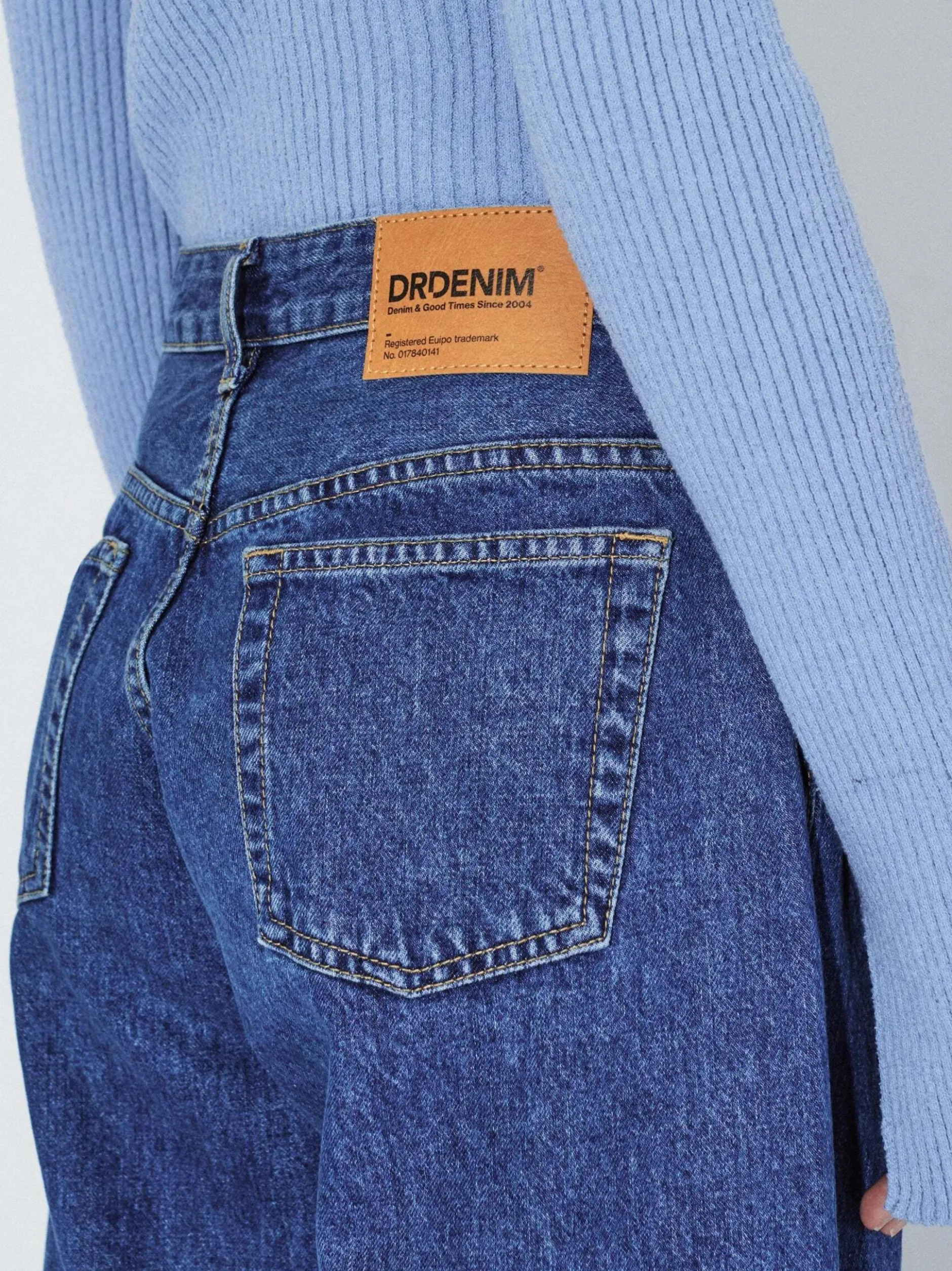 Dr. Denim Damen Jeans – Hill Low Relaxed Jeans in medium stone