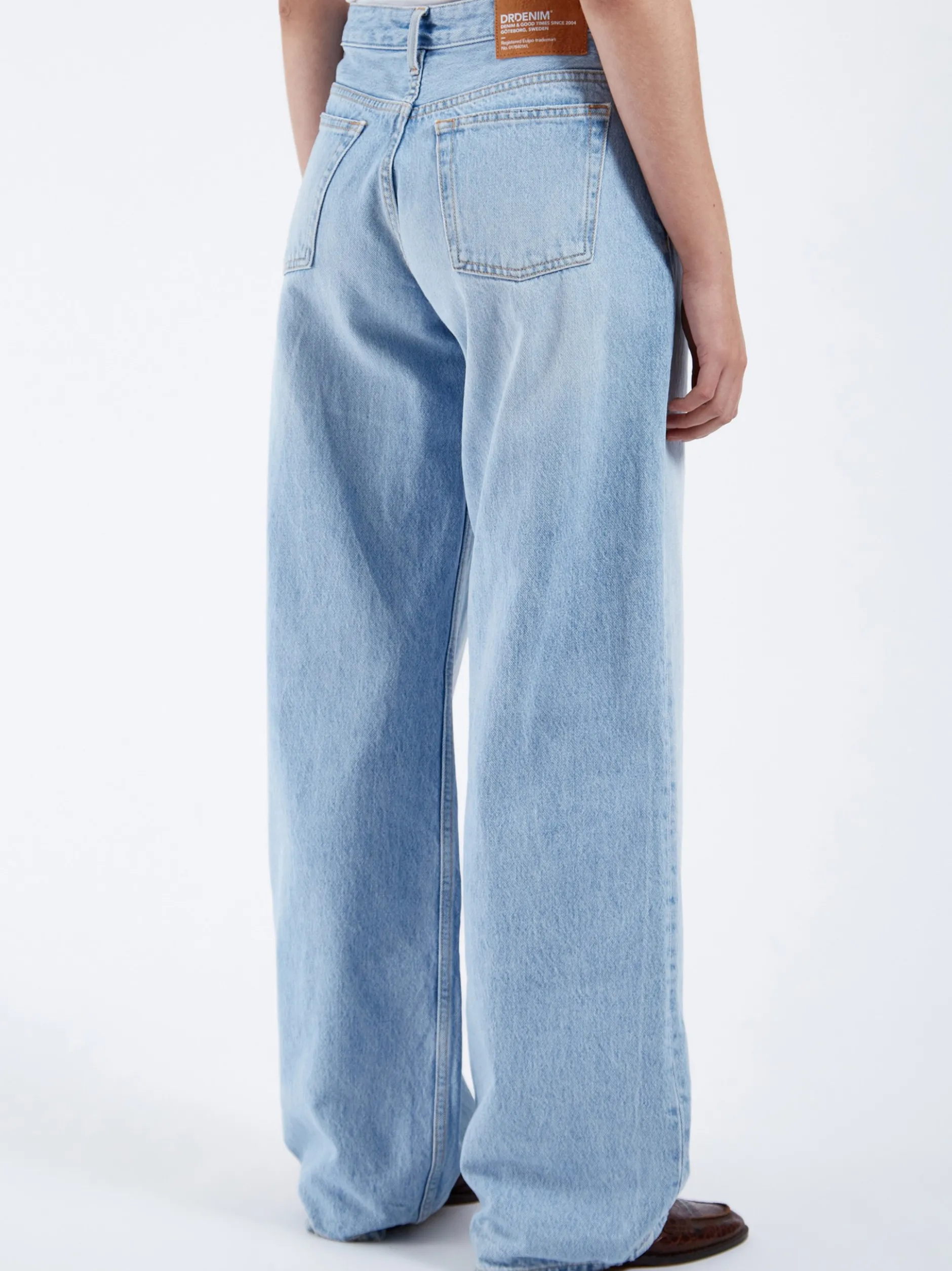 Dr. Denim Damen Jeans – Hill Low Relaxed Jeans in bleached