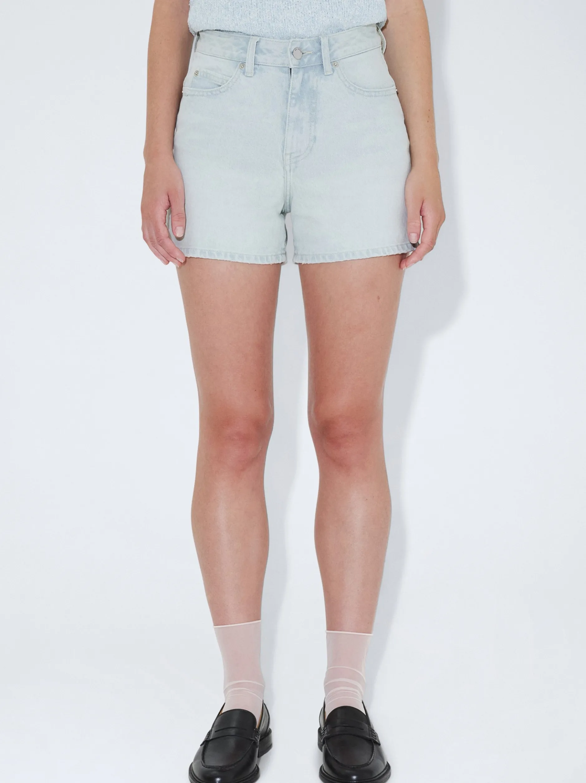 Dr. Denim Damen Shorts – Nora in bleached
