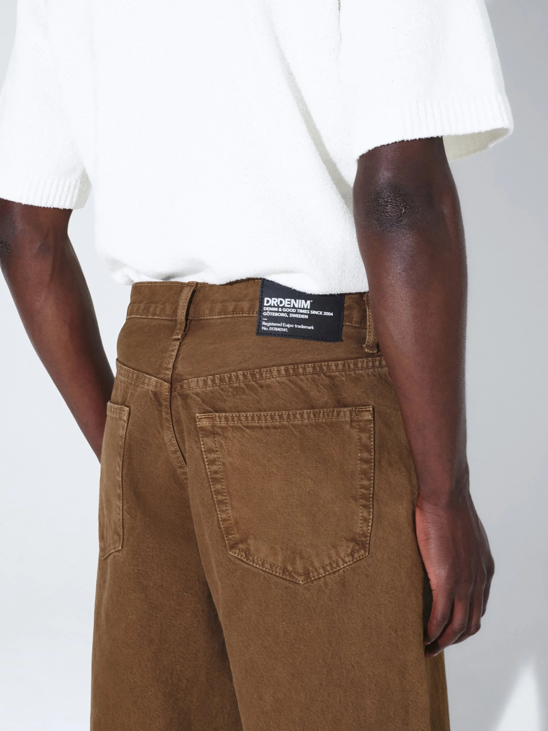 Dr. Denim Herren Shorts – Omar in braun