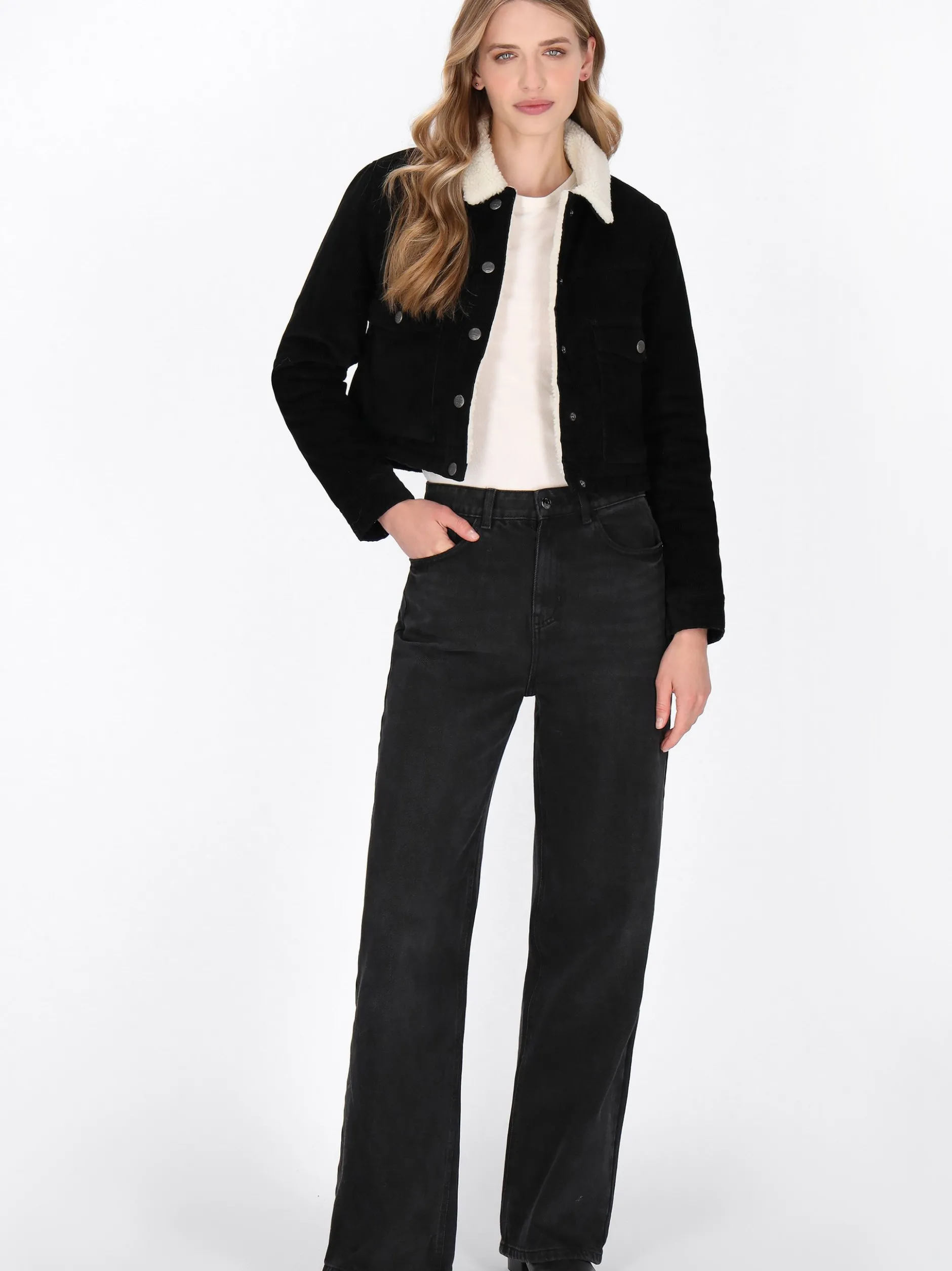 Dreimaster Damen Cordjacke in schwarz