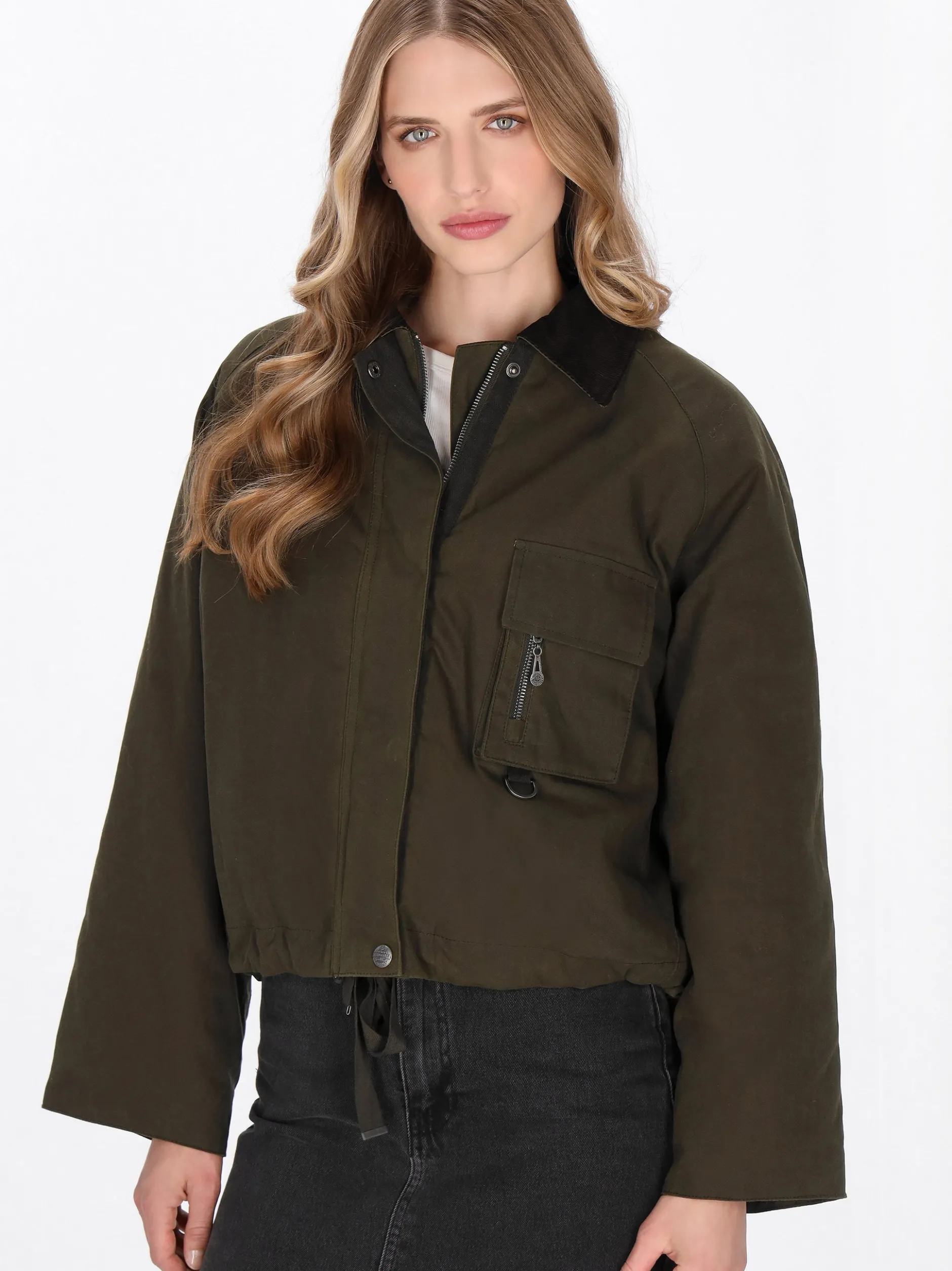 Dreimaster Damen Jacke in oliv