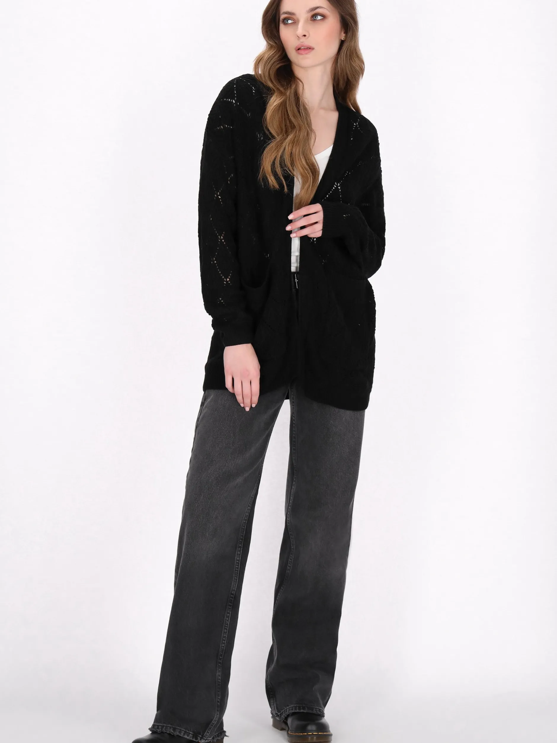 Dreimaster Damen Strickjacke in schwarz