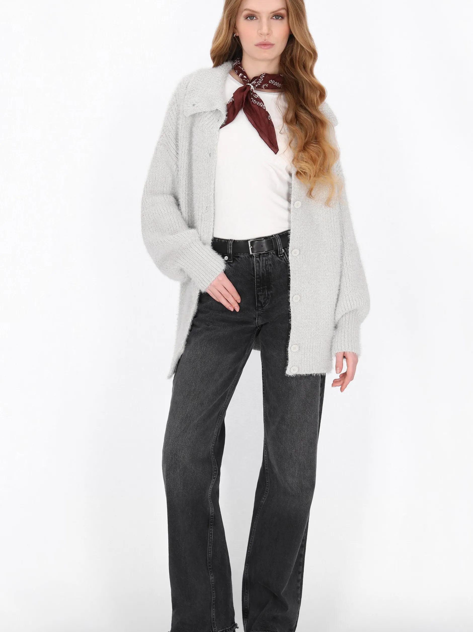 Dreimaster Damen Strickjacke in grau