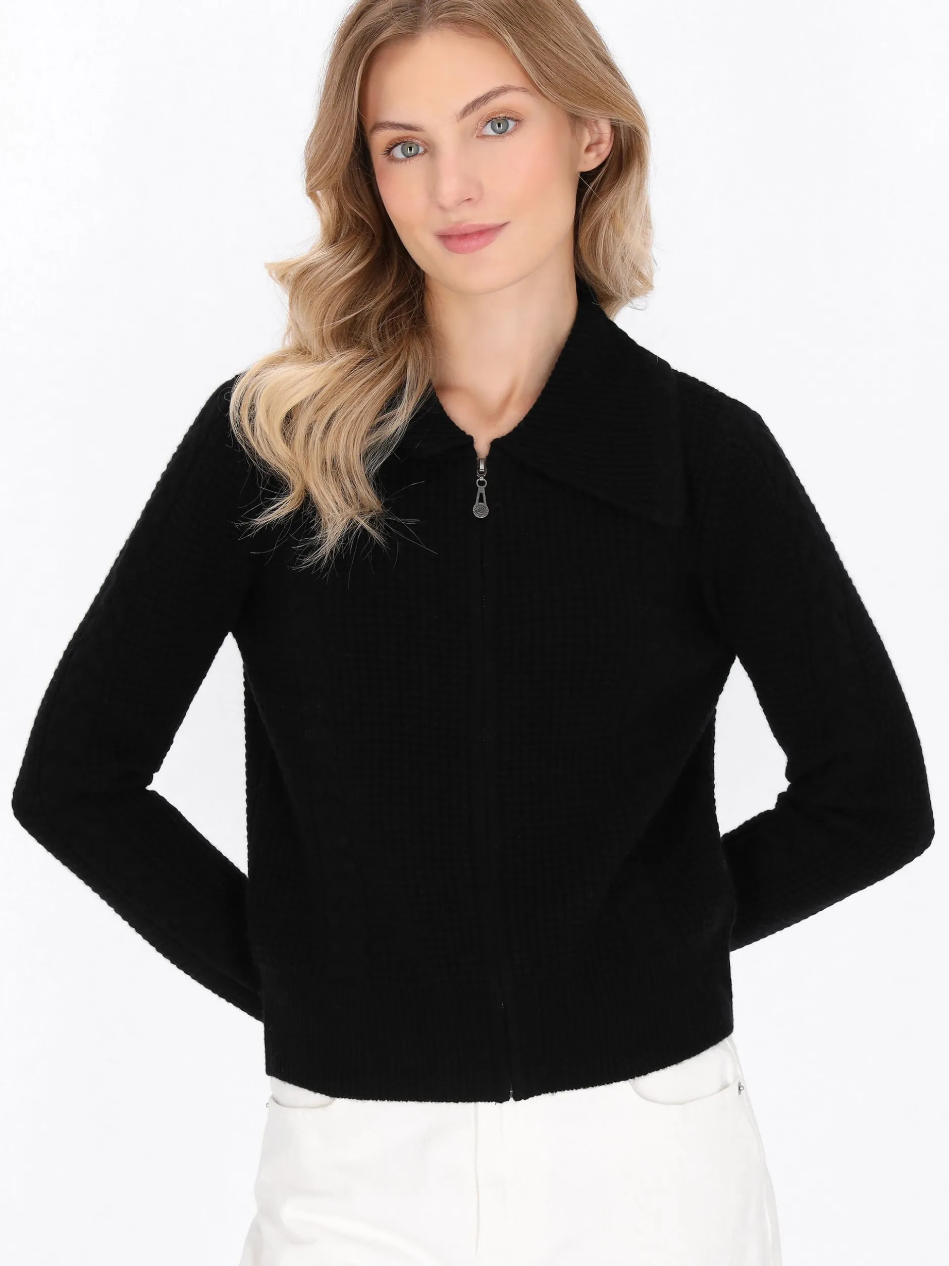 Dreimaster Damen Strickjacke in schwarz
