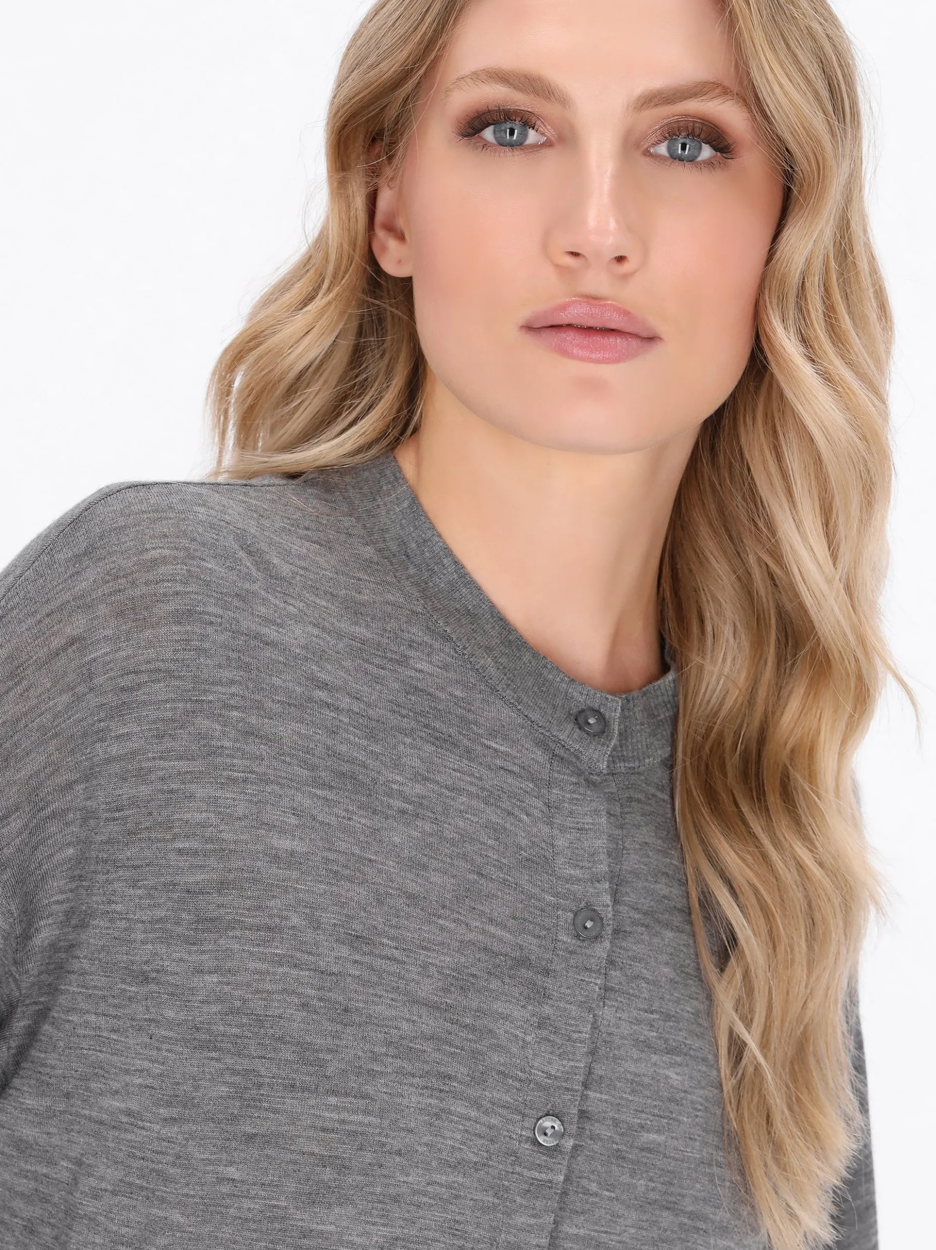 Dreimaster Damen Strickjacke in grau