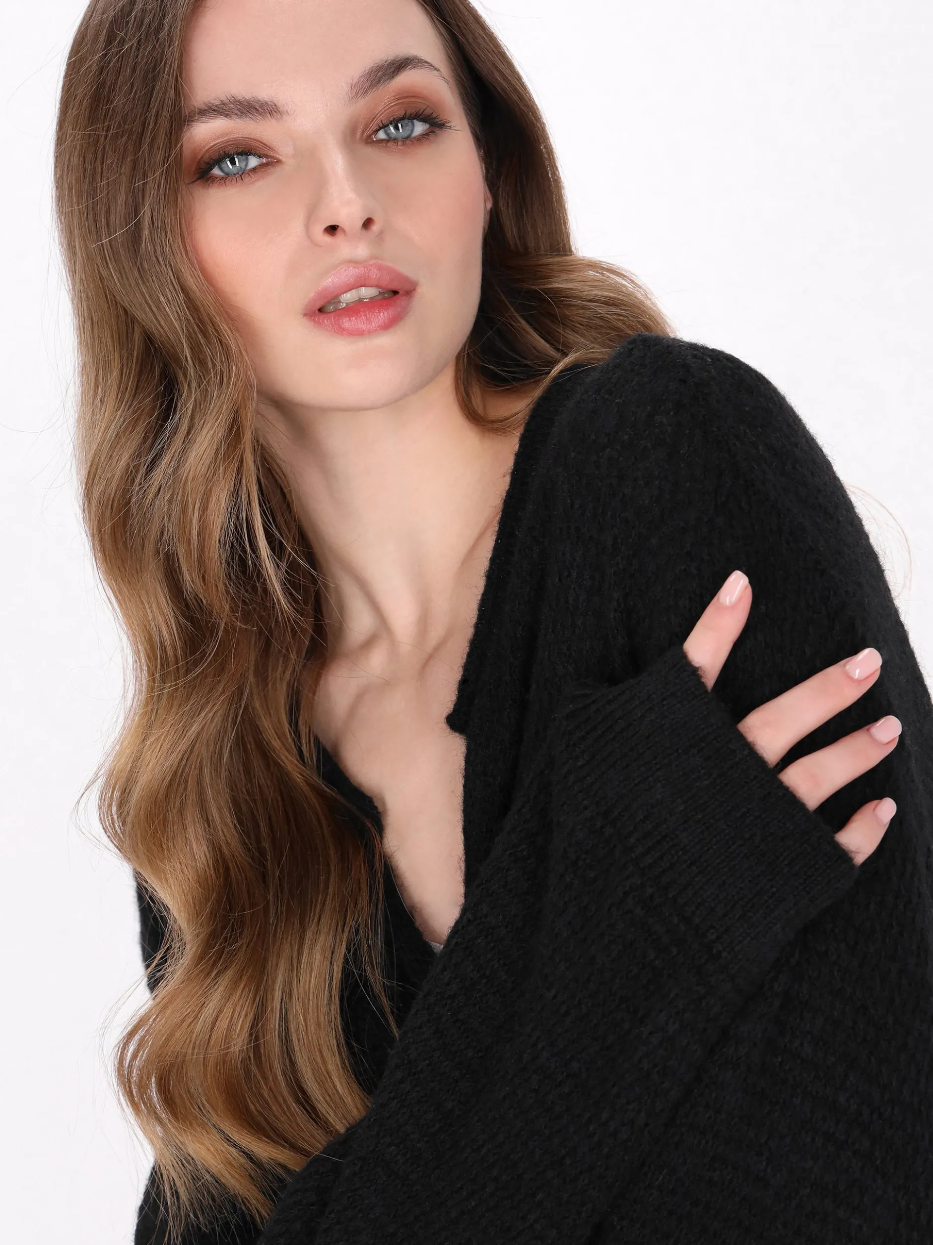 Dreimaster Damen Strickjacke in schwarz