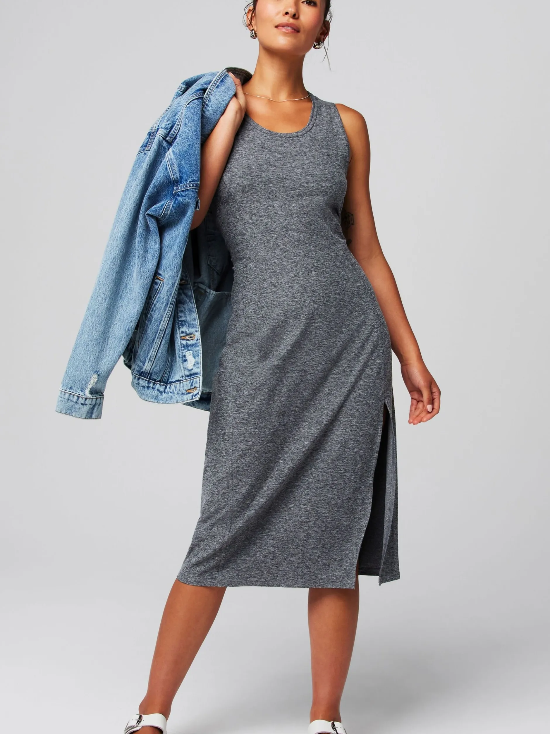 Fabletics Damen Kleid in grau - Ausschnitt: U-Boot