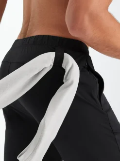 Fabletics Herren Trainingshose - The One Jogger in schwarz