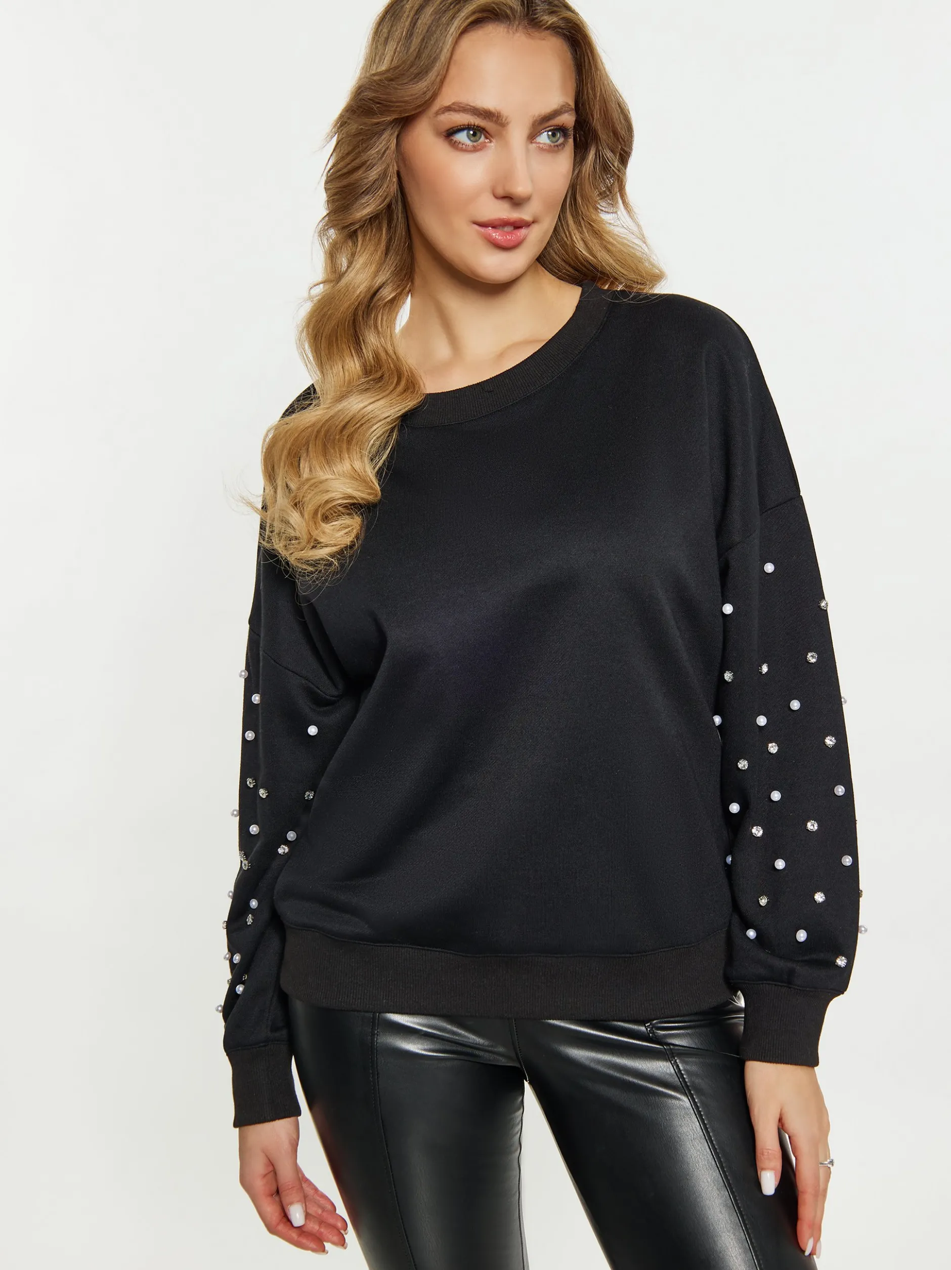 Faina Damen Sweatshirt in schwarz - Ausschnitt: Rundhals