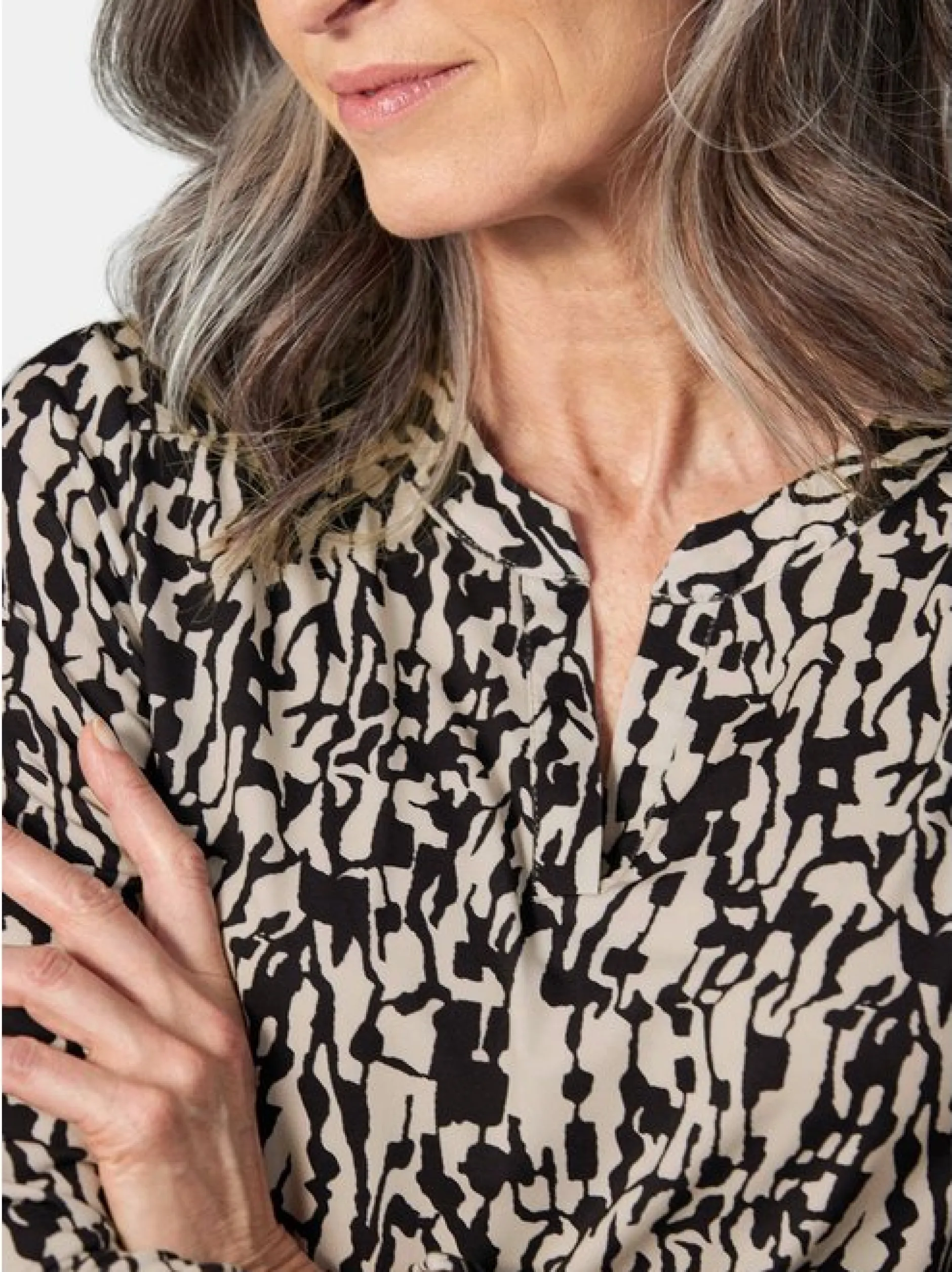 Goldner Damen Blusenshirts - Kurzgröße in sand