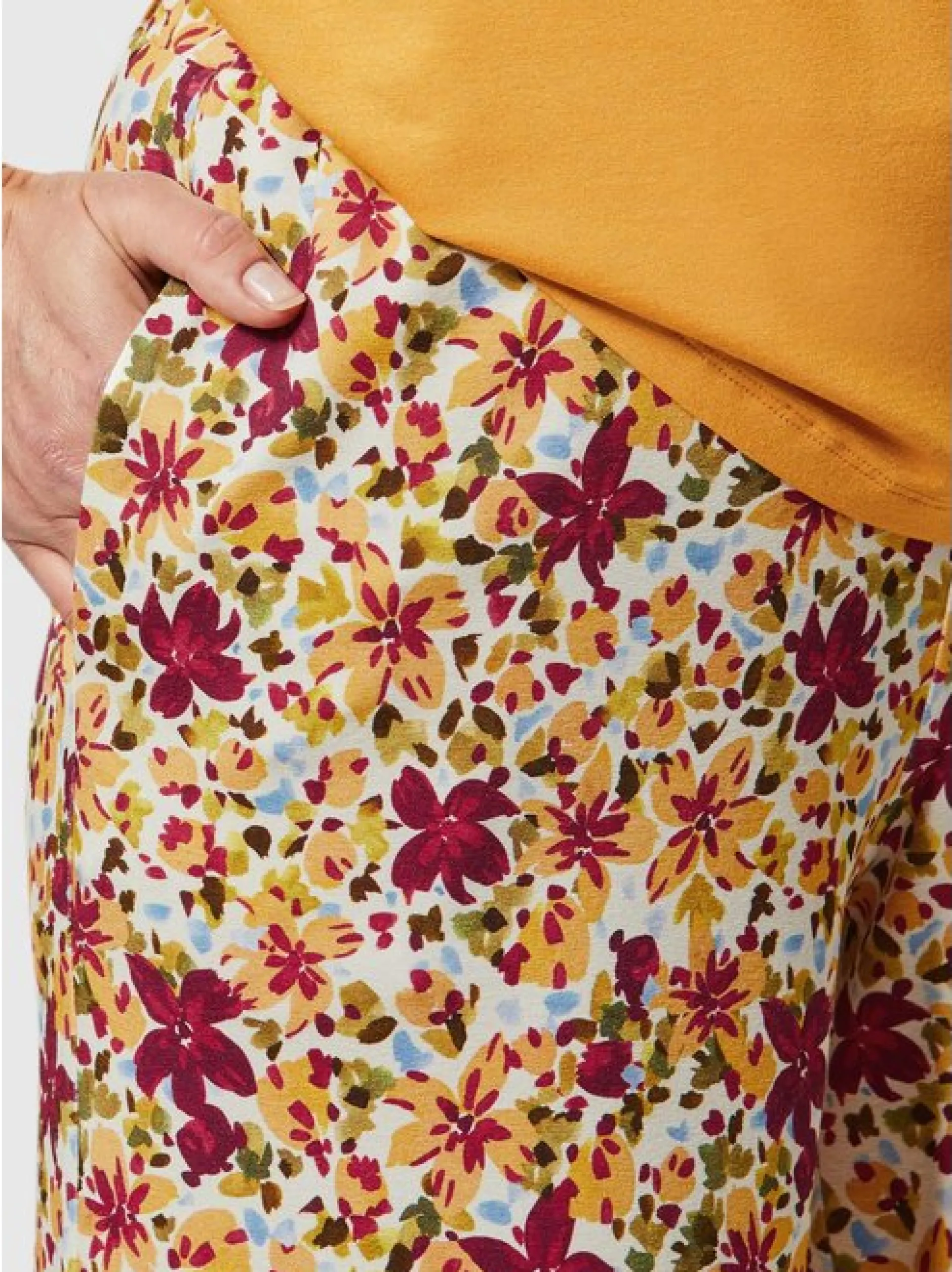 Goldner Damen Capri- & 7/8-Hosen - Kurzgröße in mehrfarbig