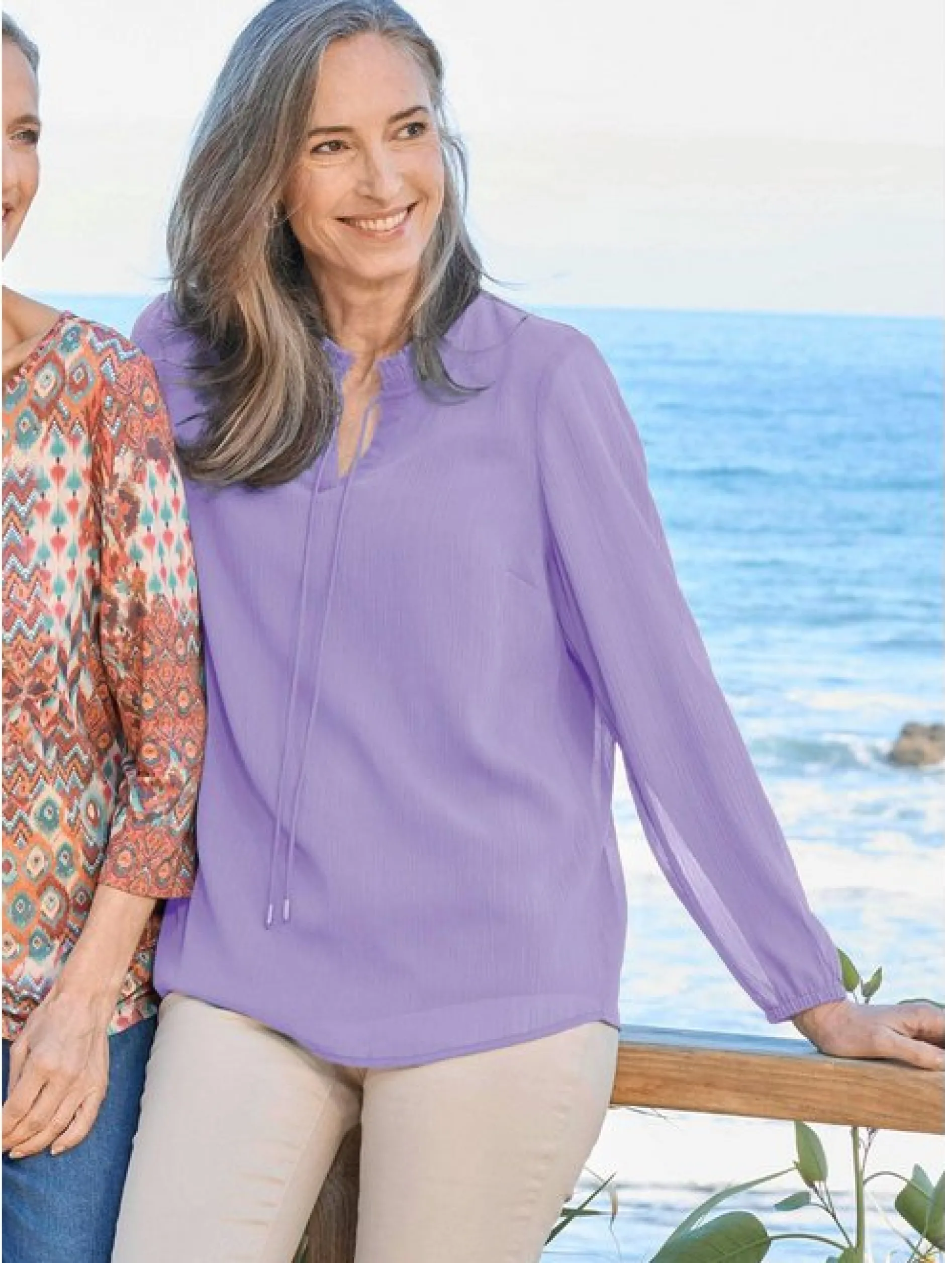 Goldner Damen Chiffon Blusen - Kurzgröße in flieder