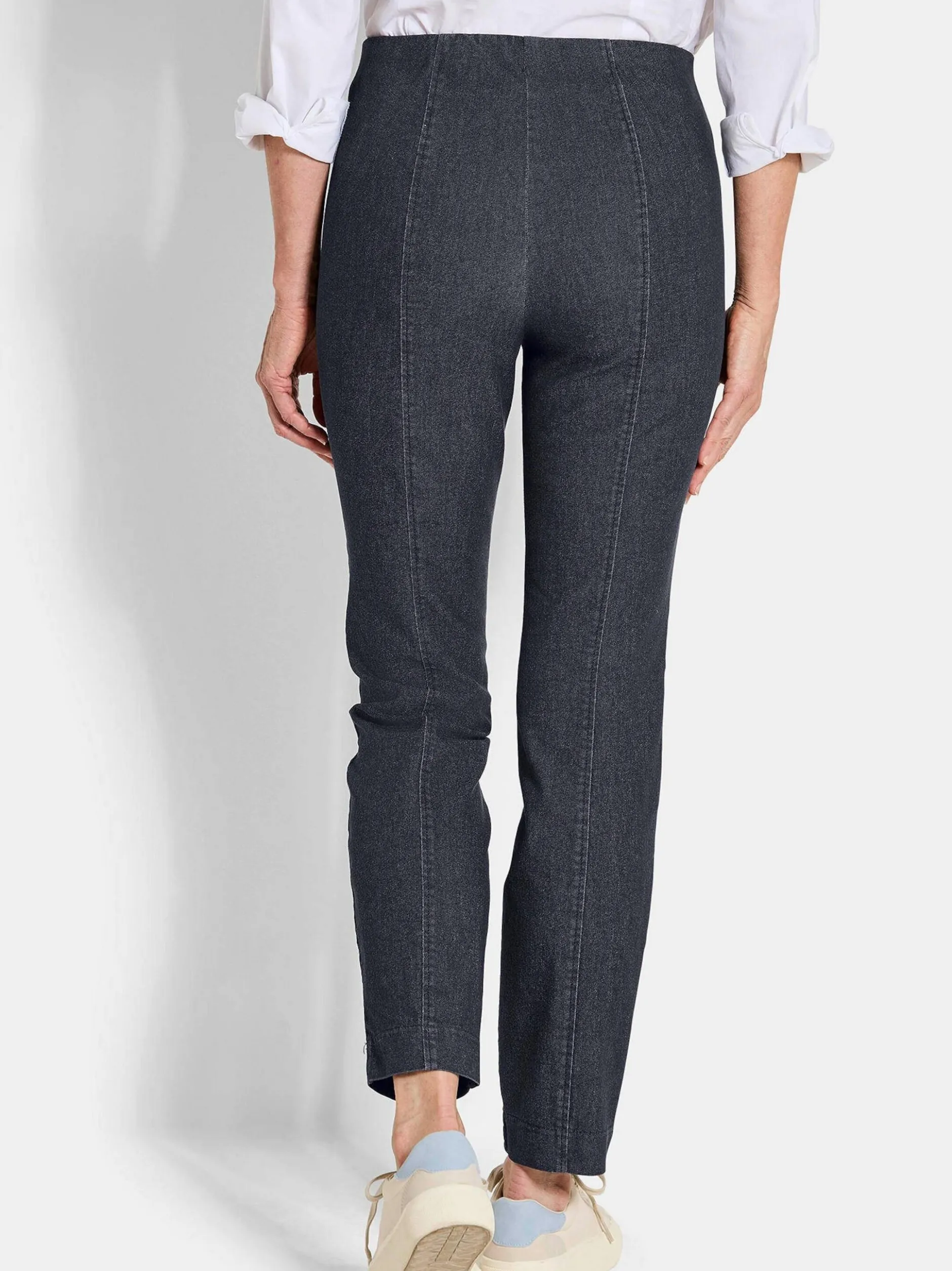 Goldner Damen Hosen - Kurzgröße in marine