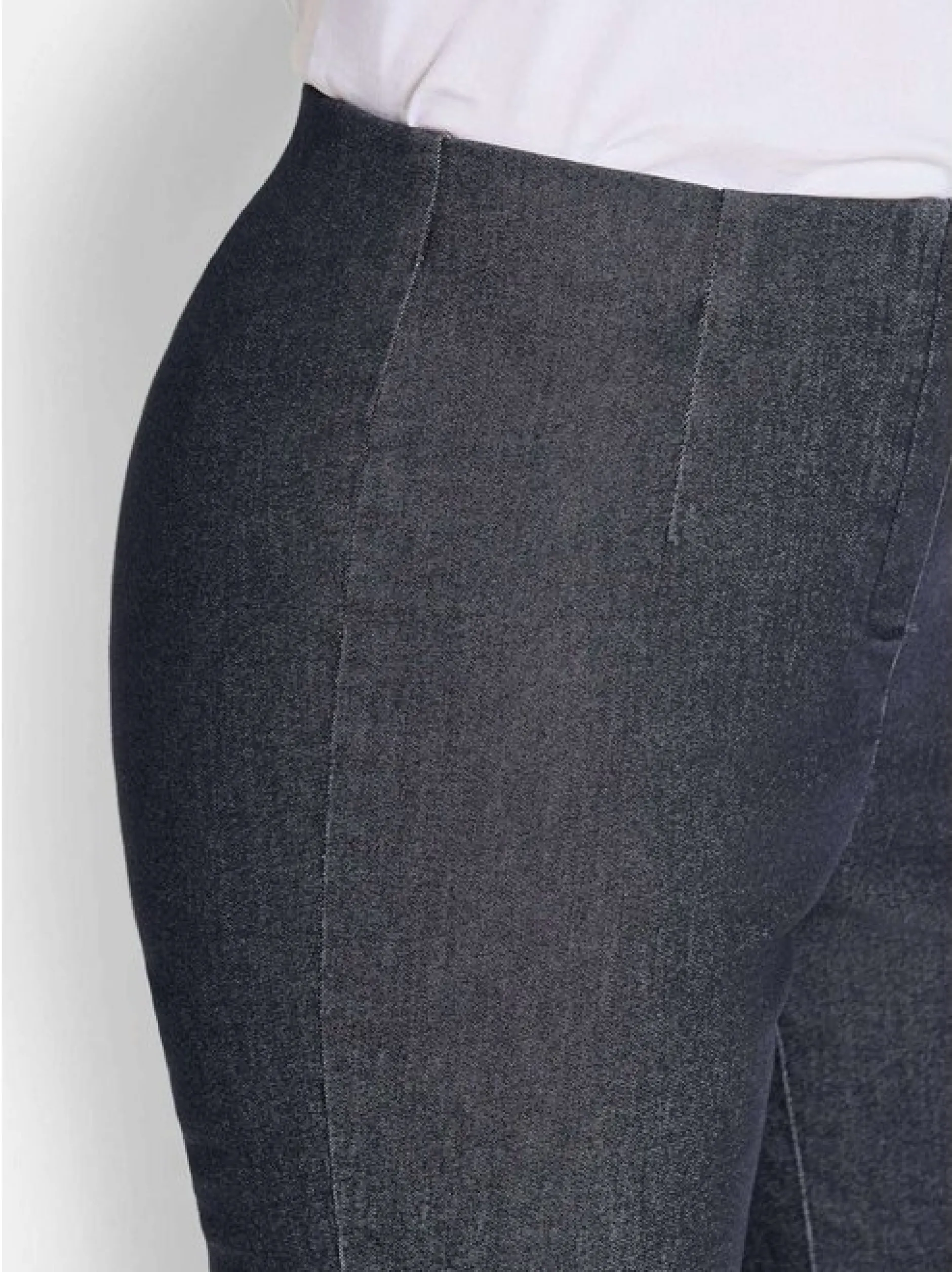 Goldner Damen Hosen - Kurzgröße in marine