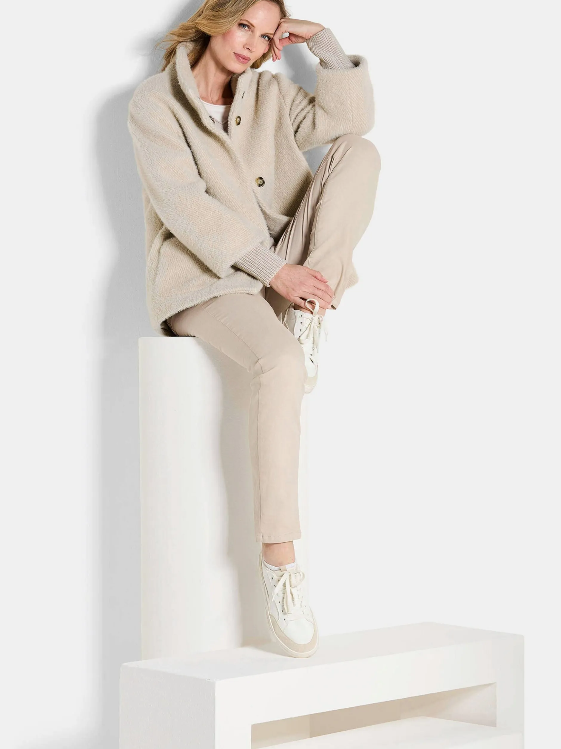 Goldner Damen Jacken in beige