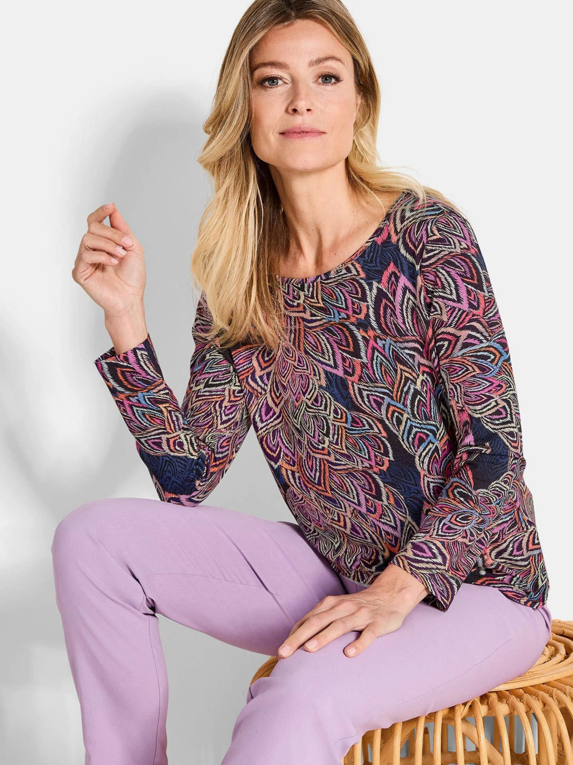 Goldner Damen Print Shirts in schwarz mehrfarbig