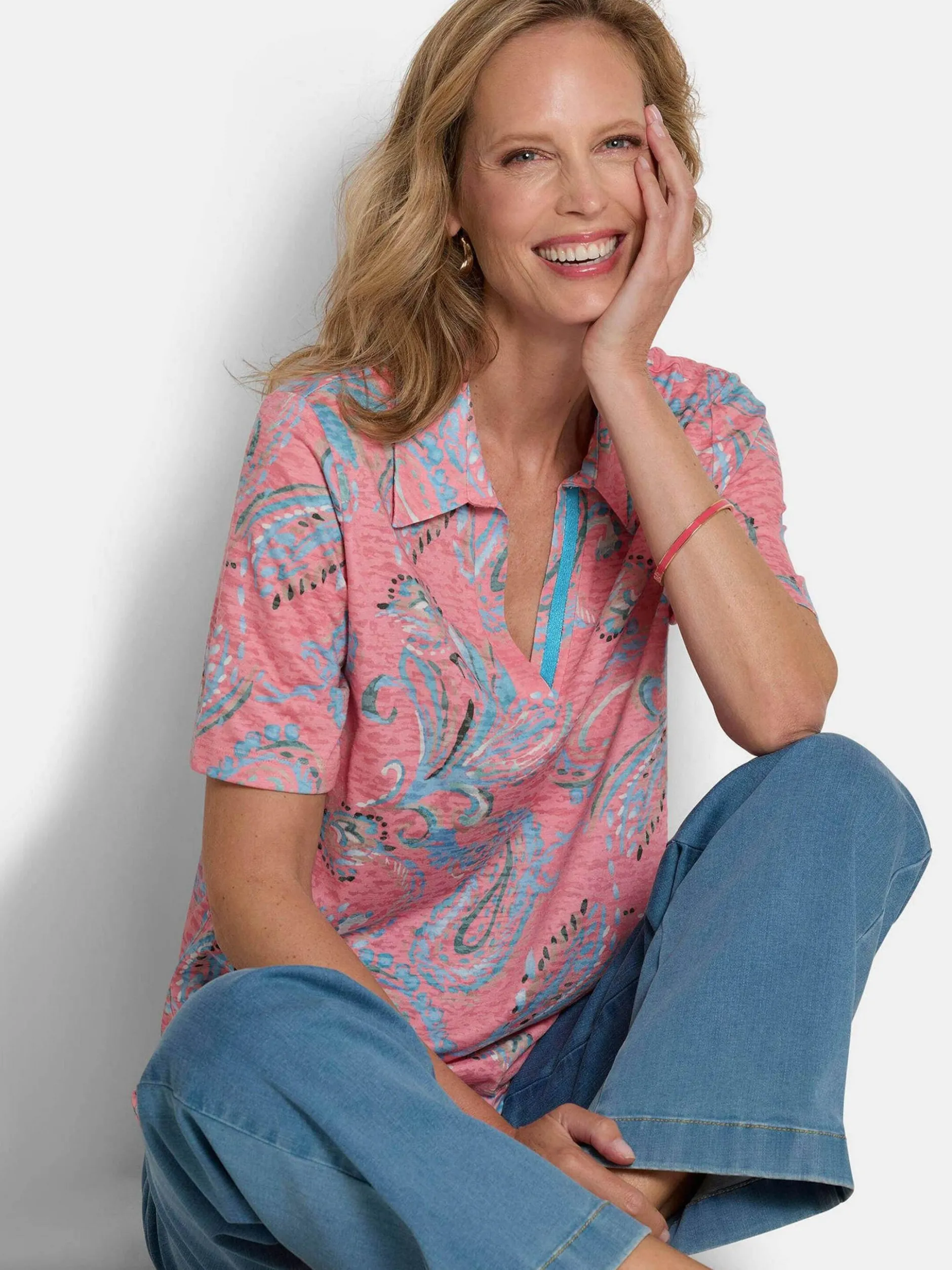 Goldner Damen Print Shirts - Kurzgröße in koralle