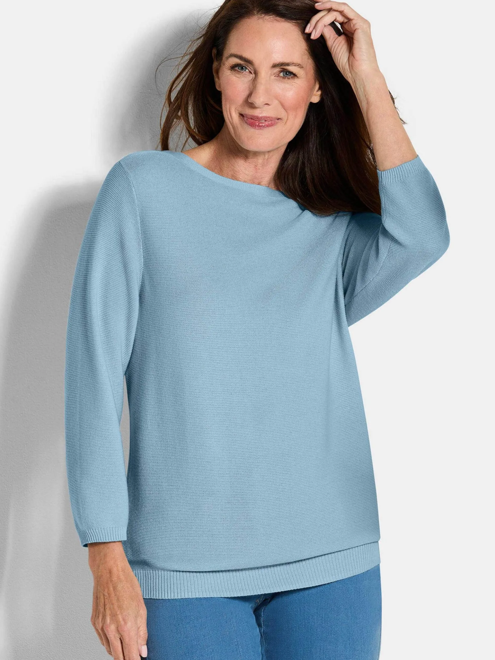 Goldner Damen Pullover in hellblau - Ausschnitt: U-Boot