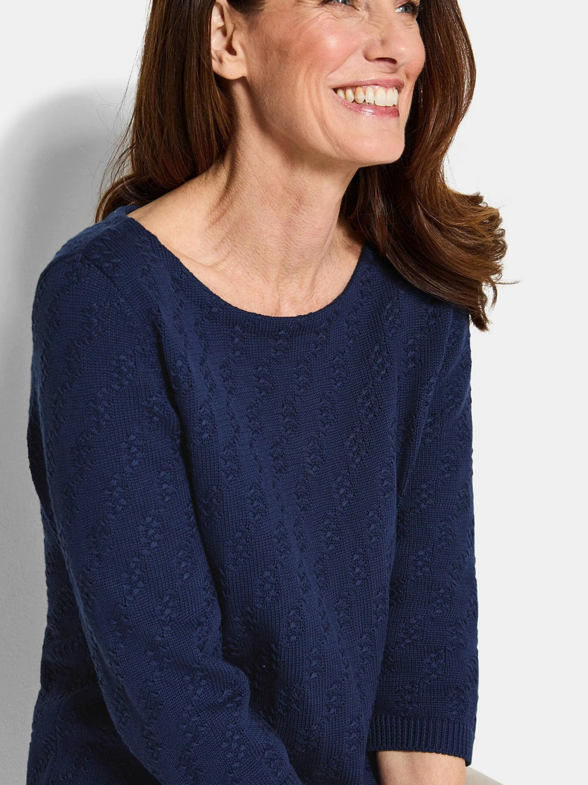Goldner Damen Pullover in marine - Ausschnitt: U-Boot