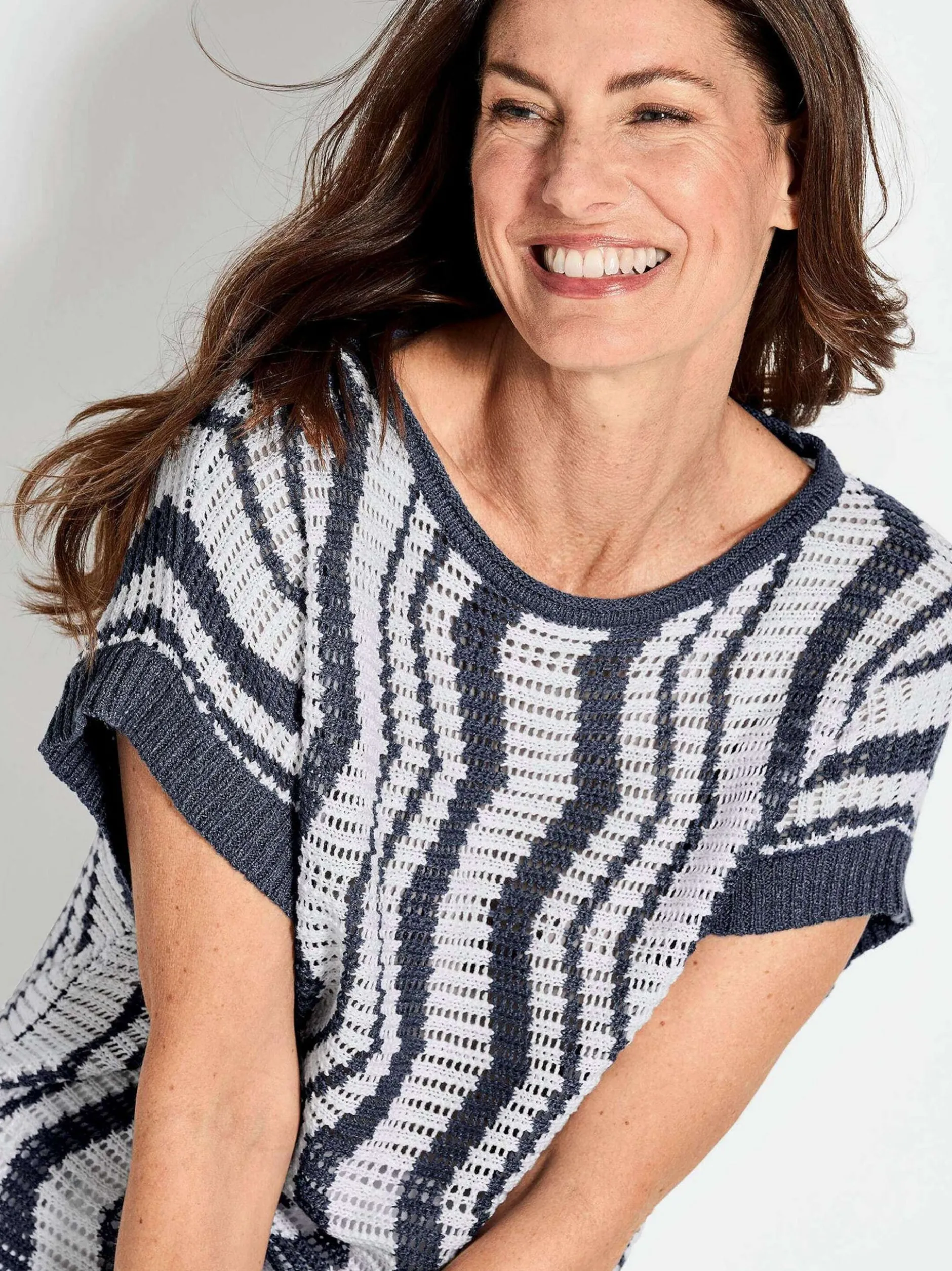 Goldner Damen Pullover in marine - Ausschnitt: U-Boot