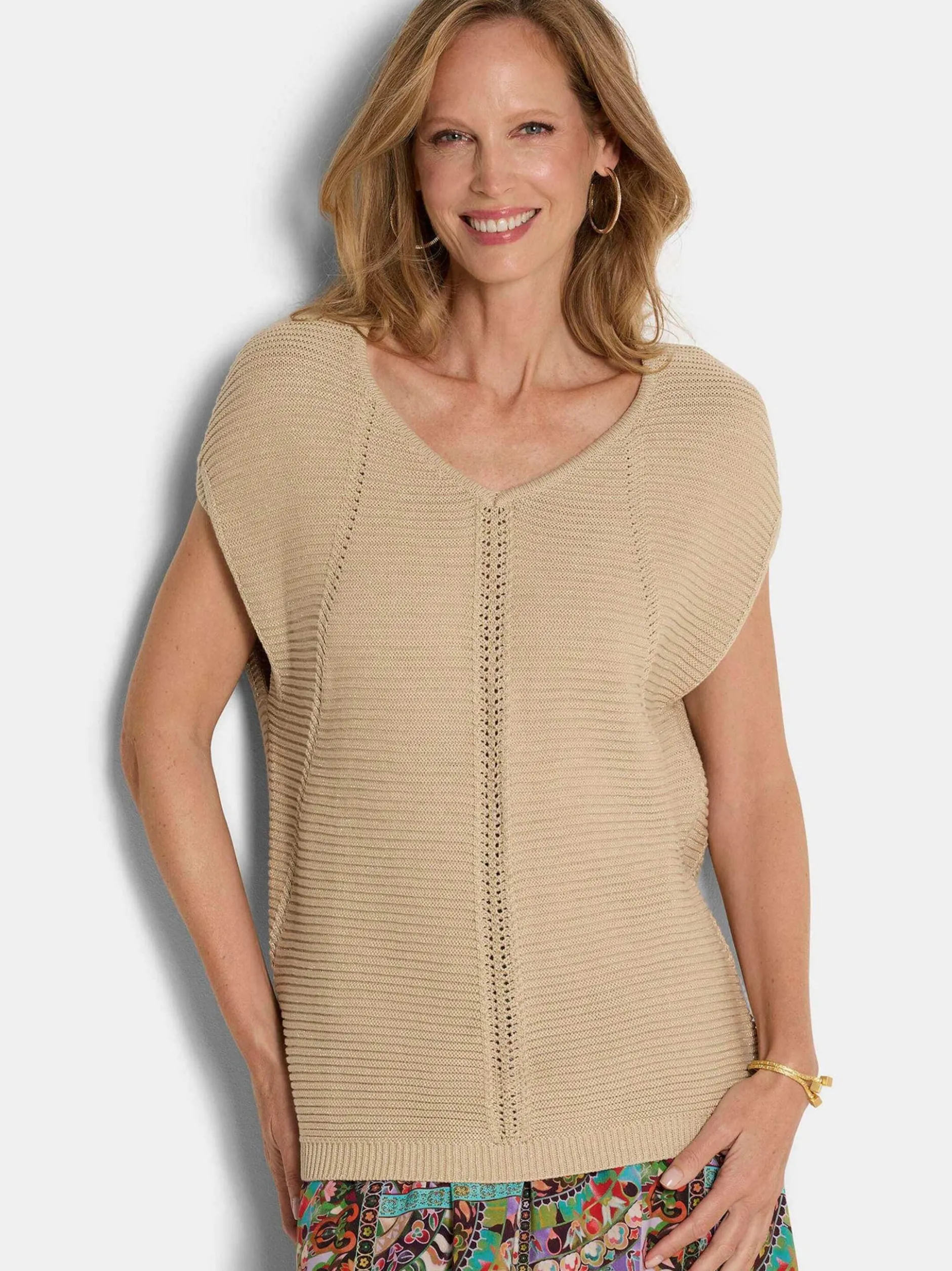 Goldner Damen Pullover - Kurzgröße in beige