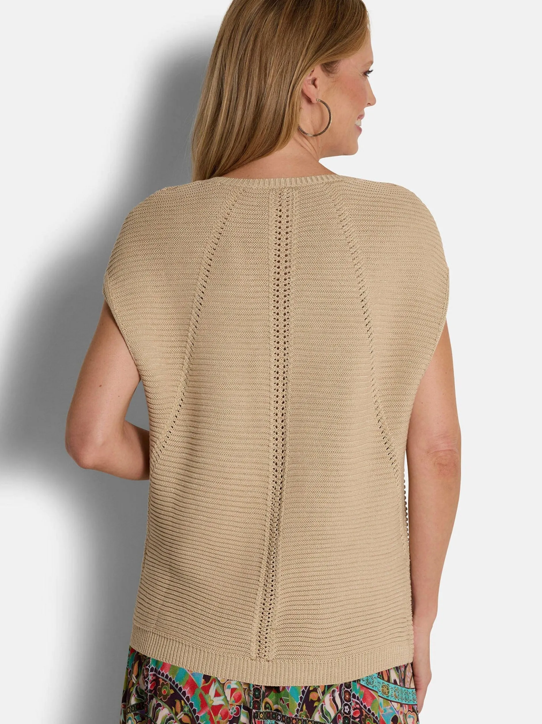 Goldner Damen Pullover - Kurzgröße in beige