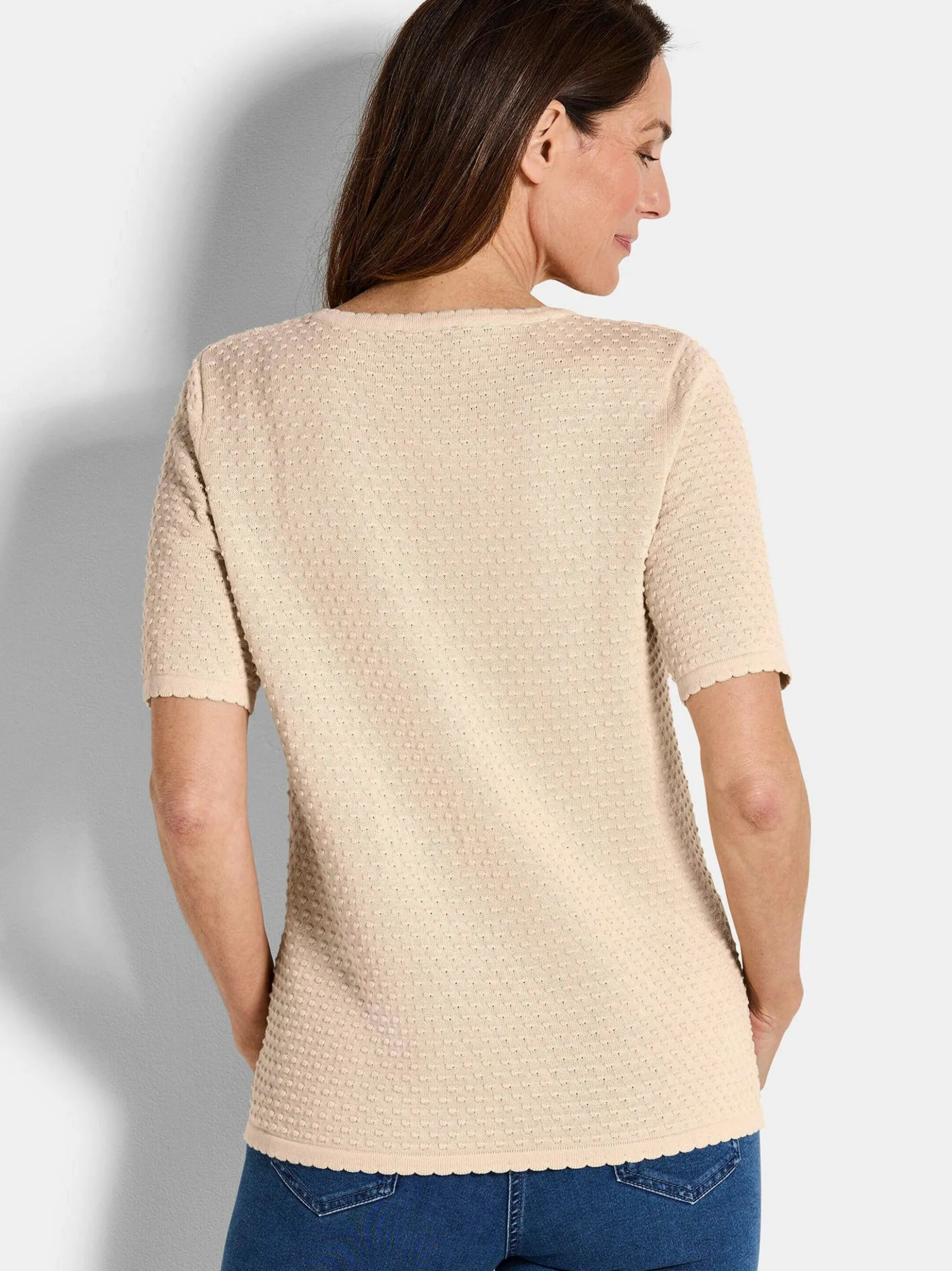 Goldner Damen Pullover - Kurzgröße in beige