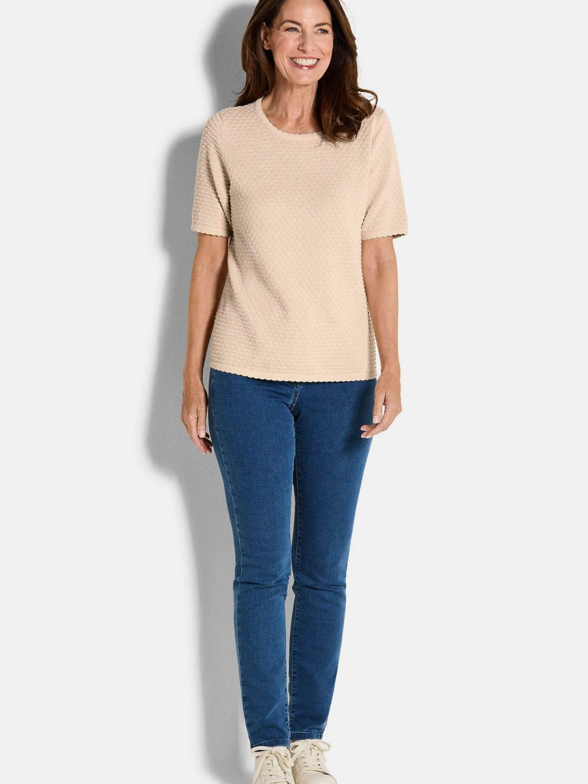 Goldner Damen Pullover - Kurzgröße in beige