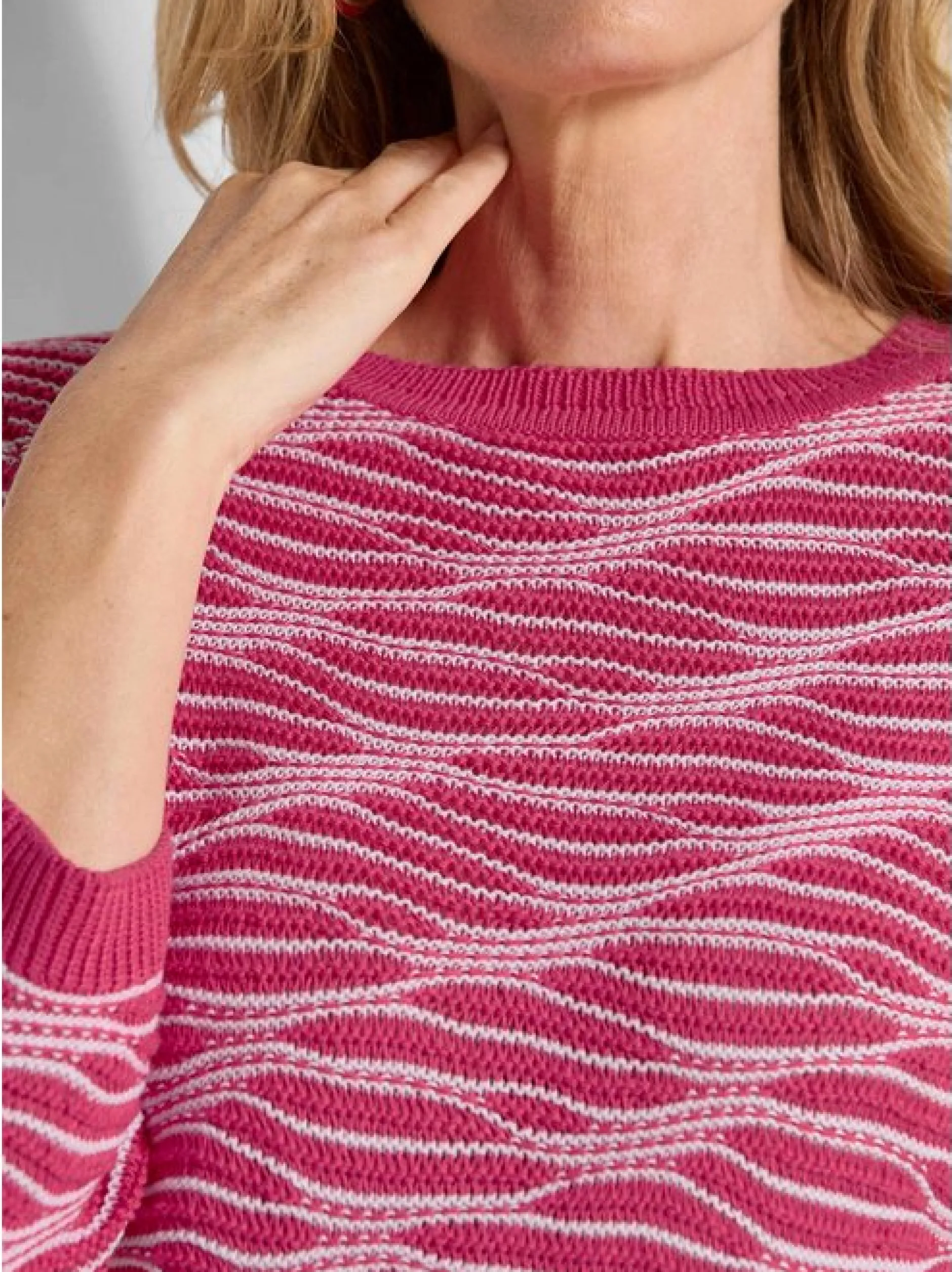 Goldner Damen Pullover - Kurzgröße in pink