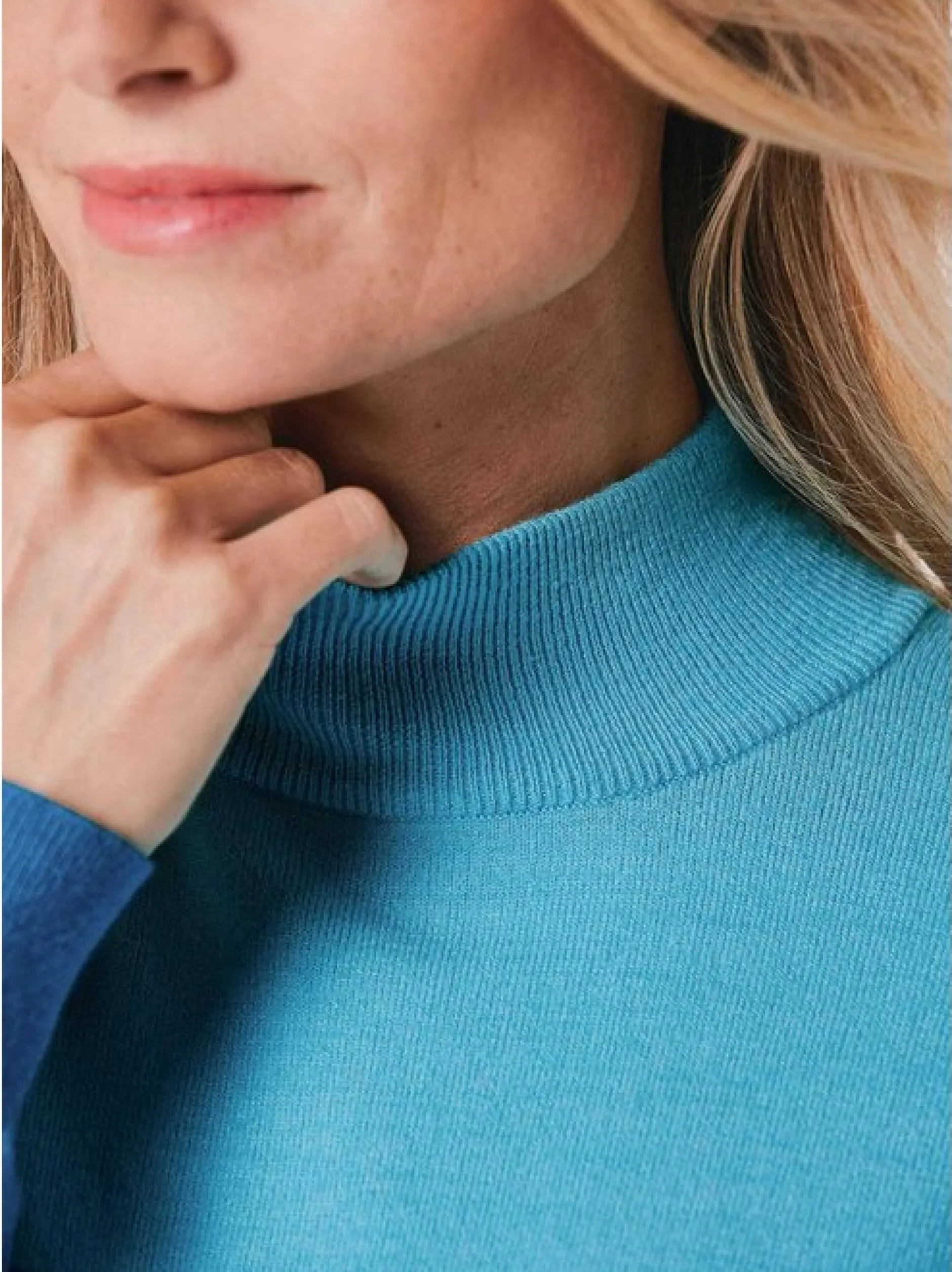 Goldner Damen Pullover - Kurzgröße in blau