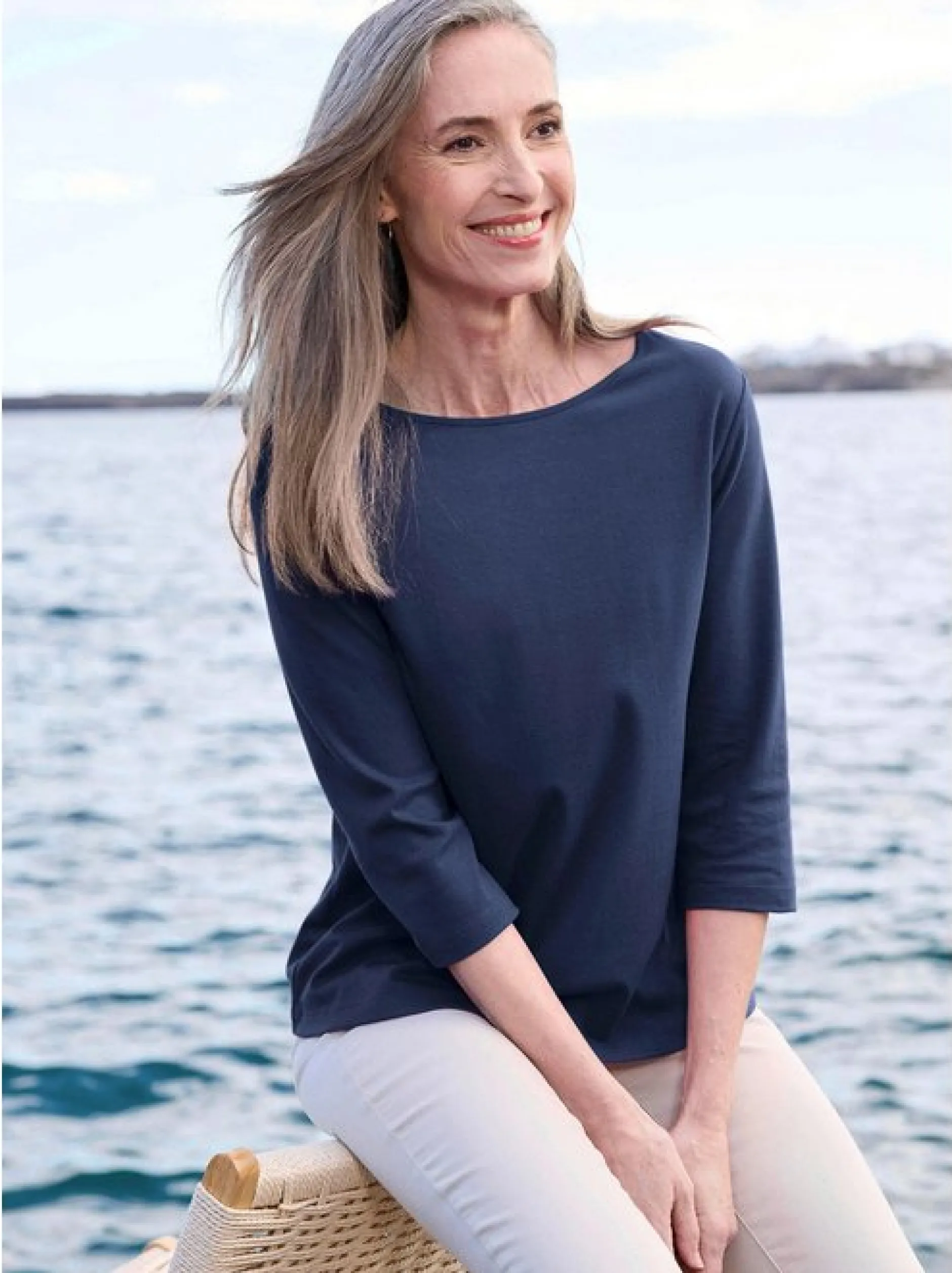Goldner Damen Shirts in marine - Ausschnitt: U-Boot