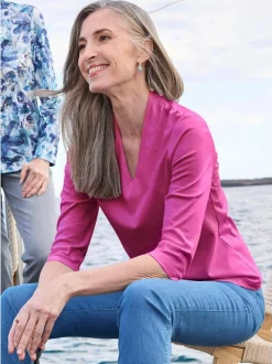 Goldner Damen Shirts - Kurzgröße in aubergine
