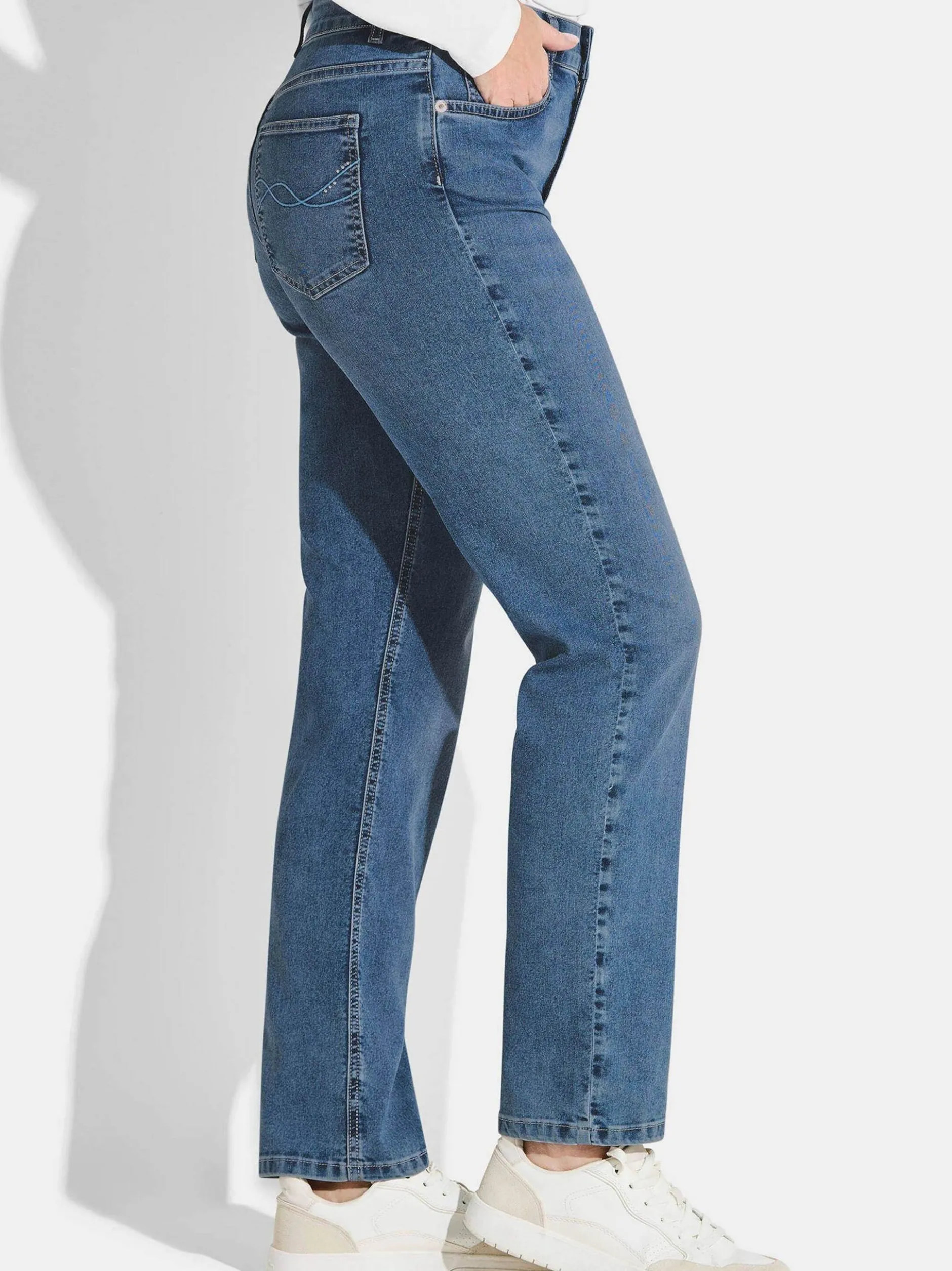 Goldner Damen Stretchjeans in hellblau