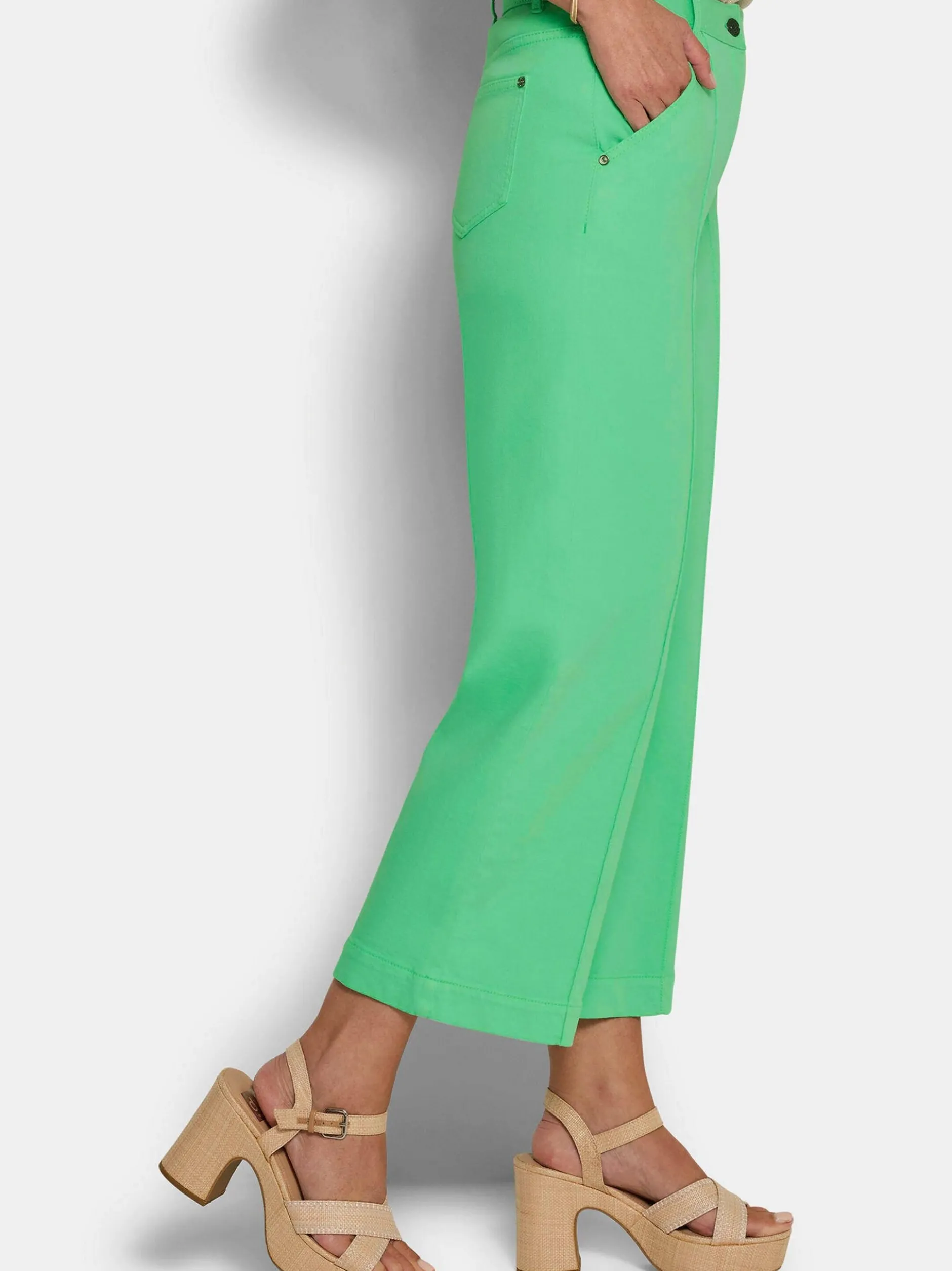 Goldner Damen Stretchjeans in grün