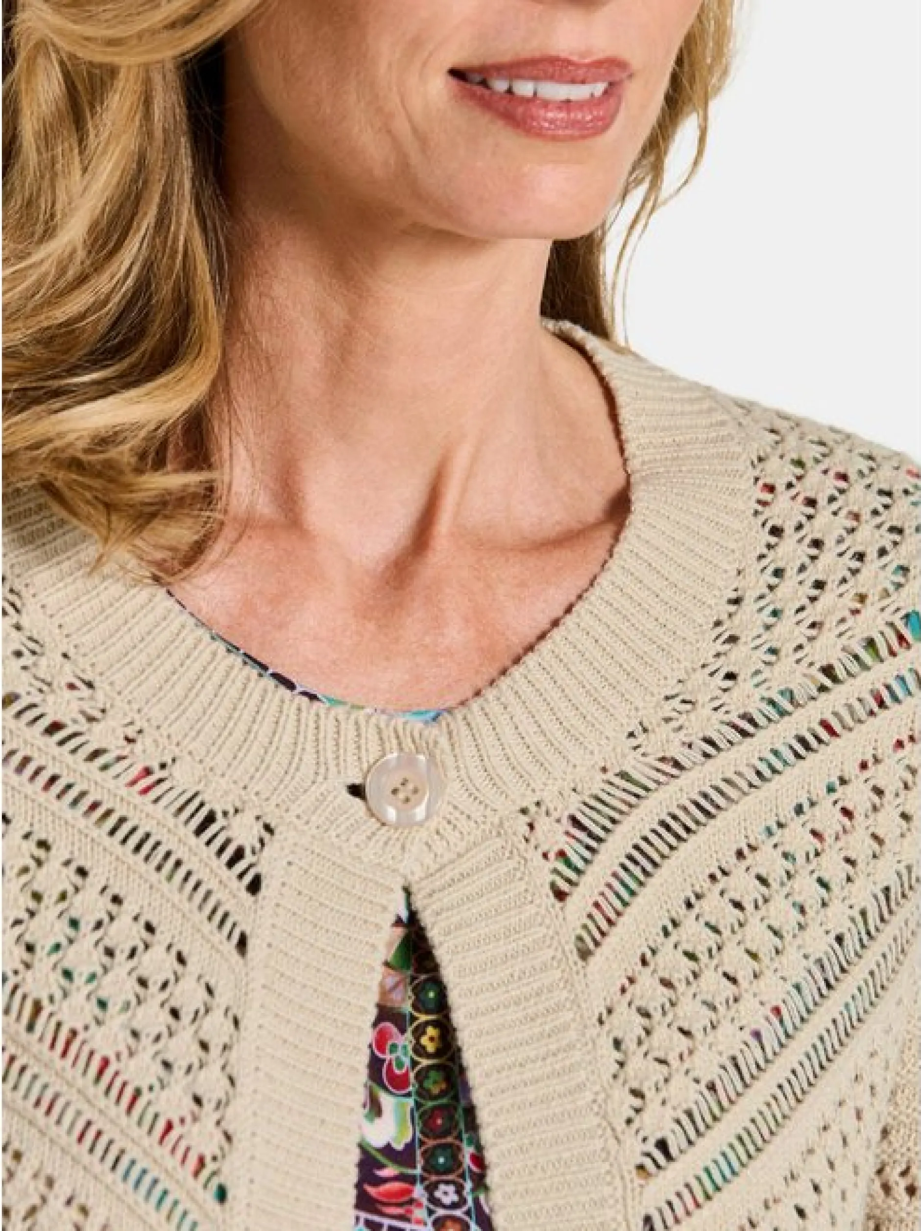Goldner Damen Strickjacken - Kurzgröße in beige