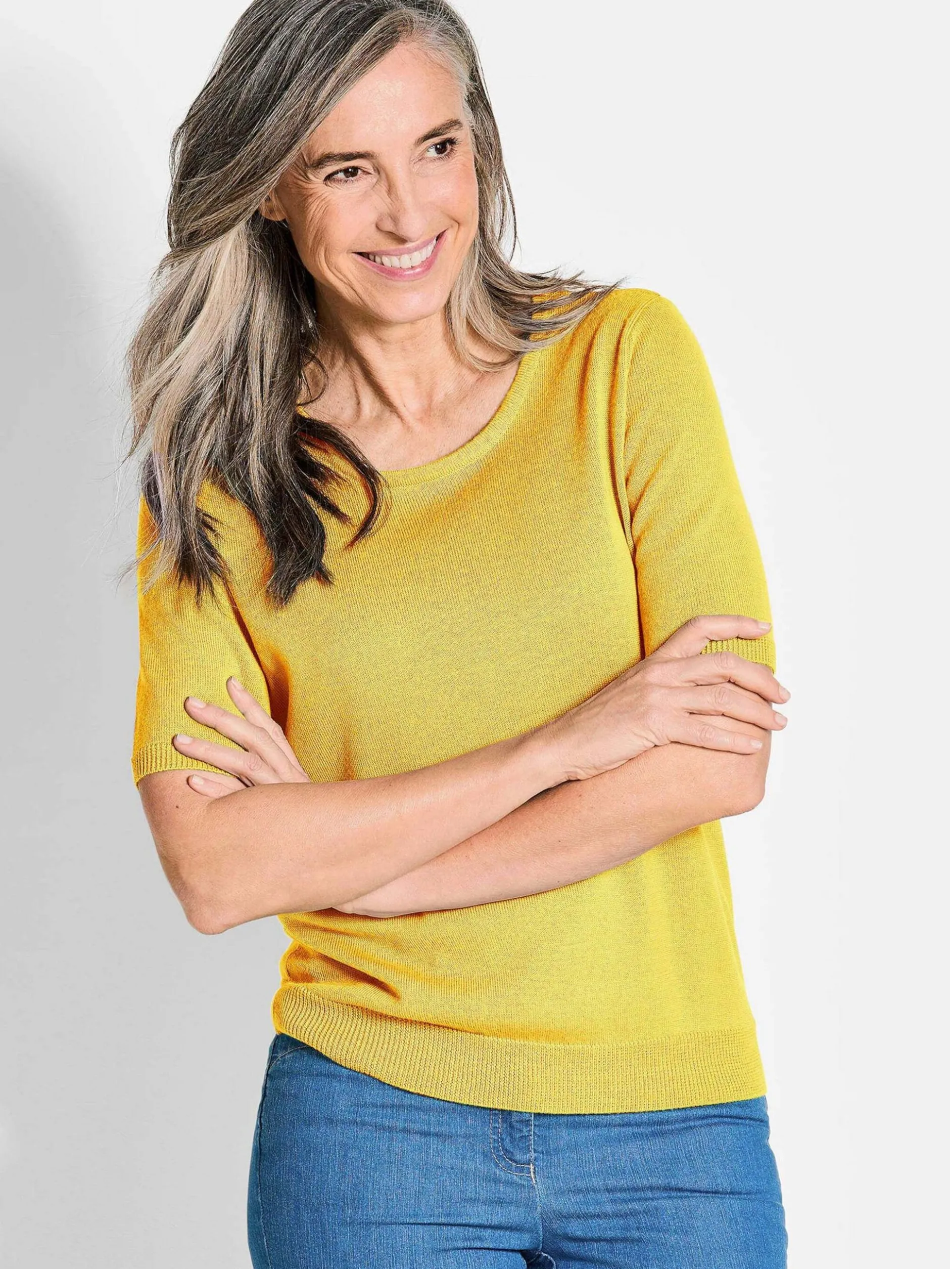 Goldner Damen Strickpullover - Kurzgröße in gelb