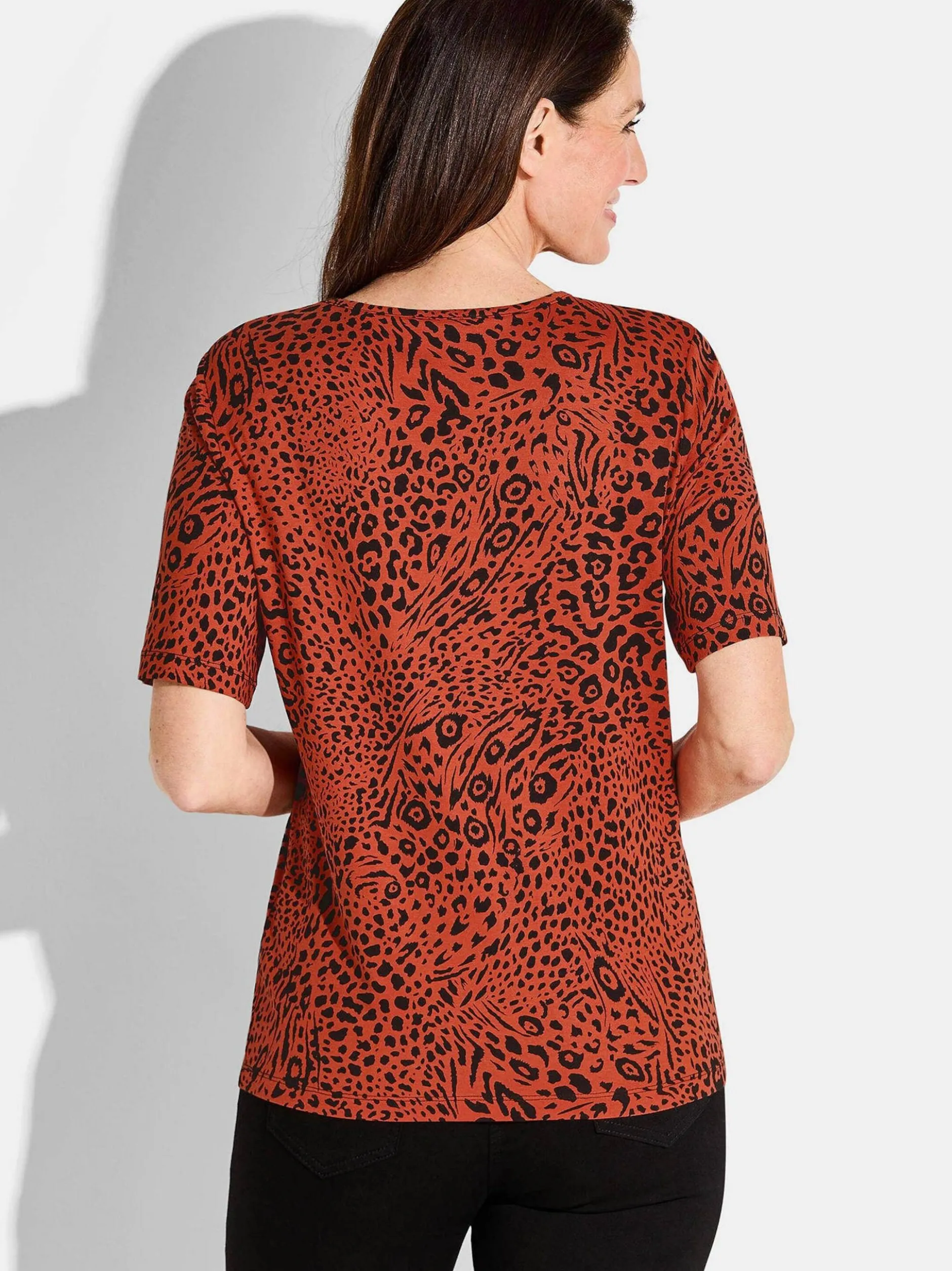 Goldner Damen T-Shirt - Kurzgröße in orange