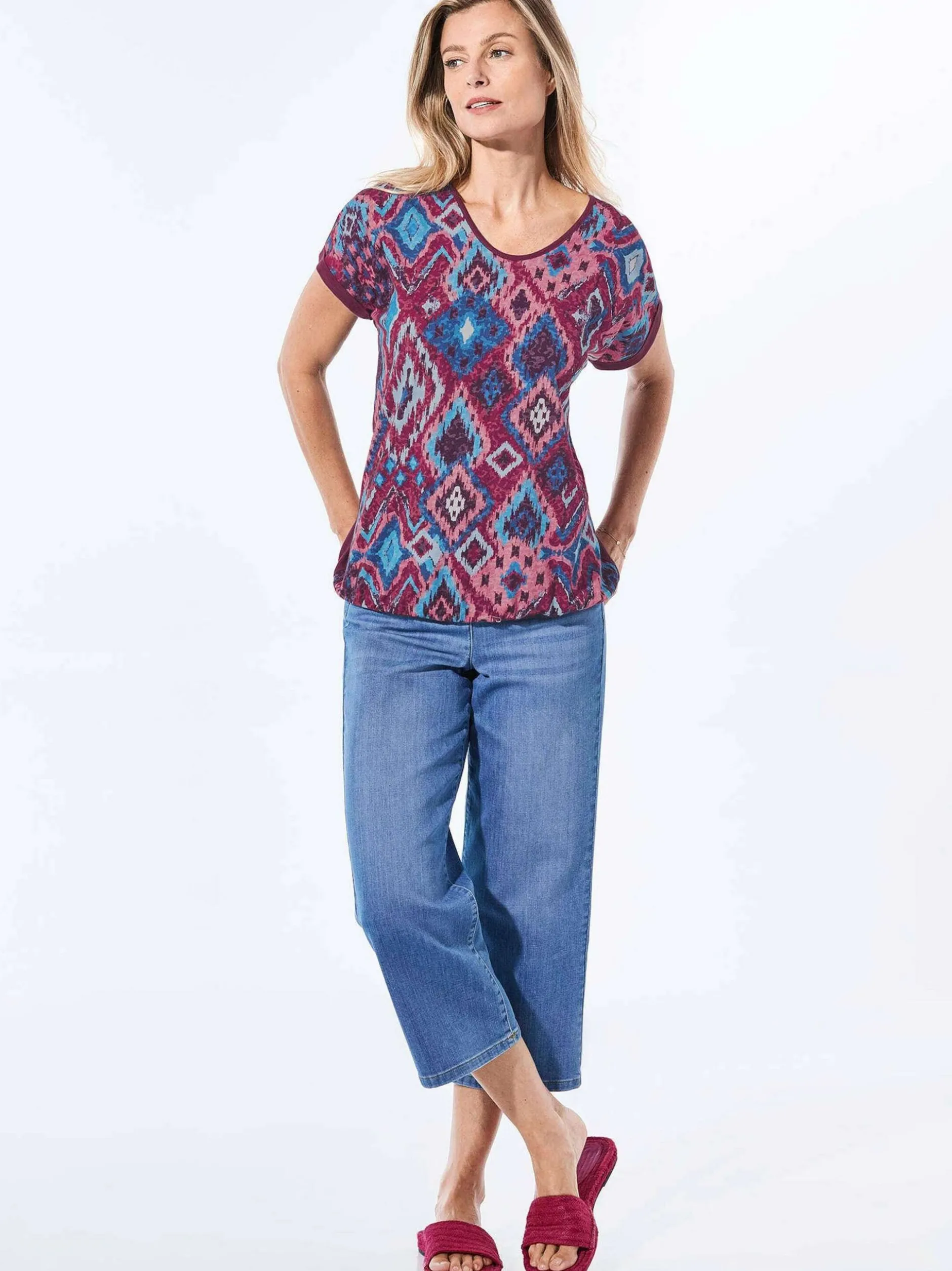 Goldner Damen T-Shirts - Kurzgröße in lila mehrfarbig